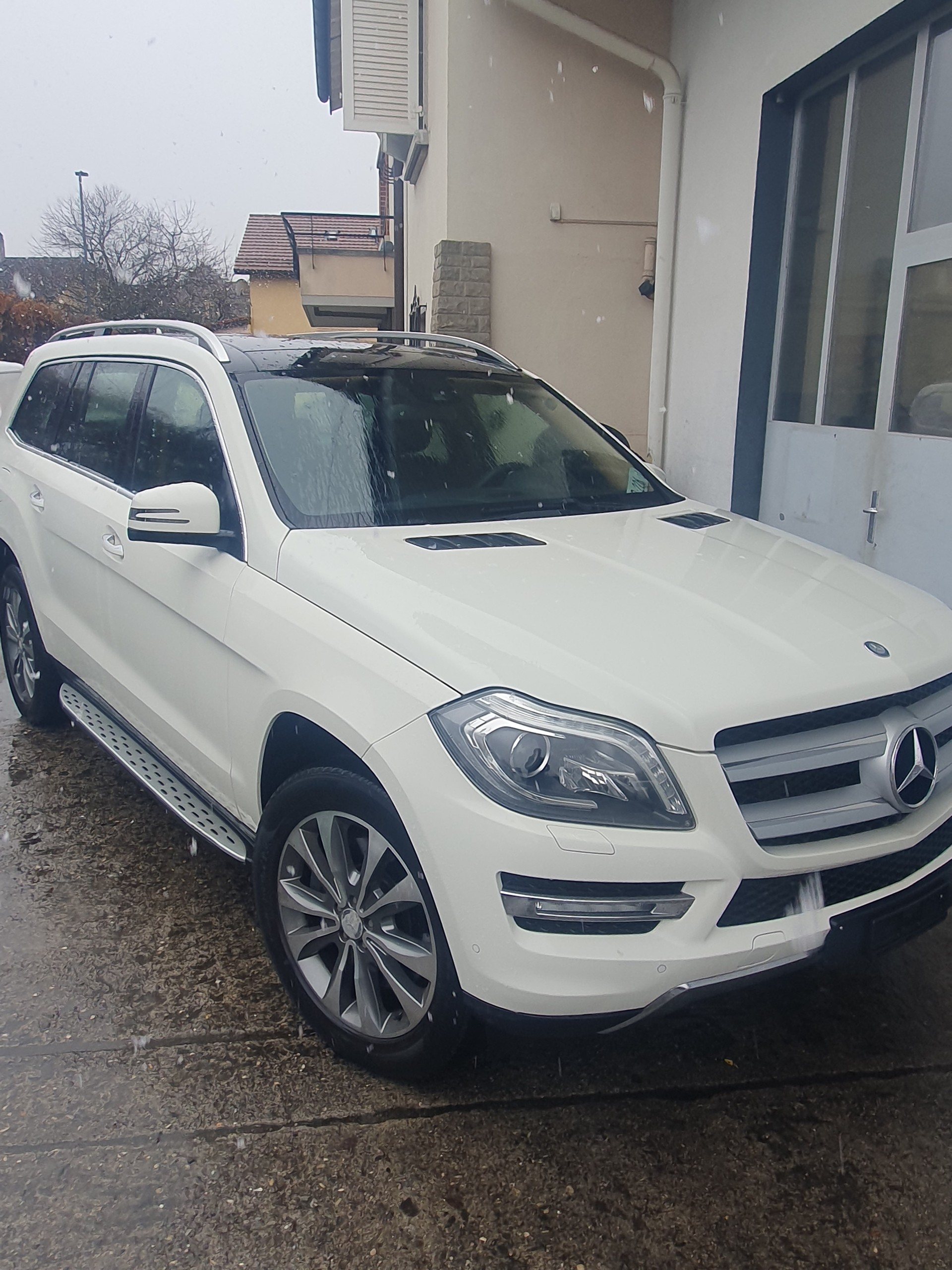 MERCEDES-BENZ GL 500 4Matic 7G-Tronic