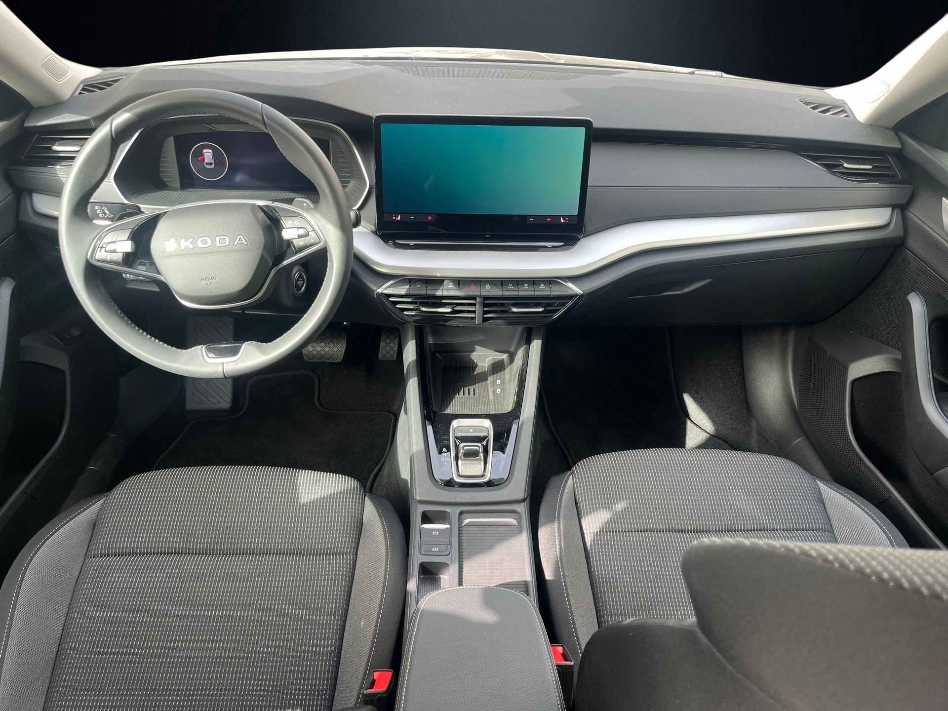 SKODA Octavia Combi 2.0 TSI DSG Selection 4x4-image-13
