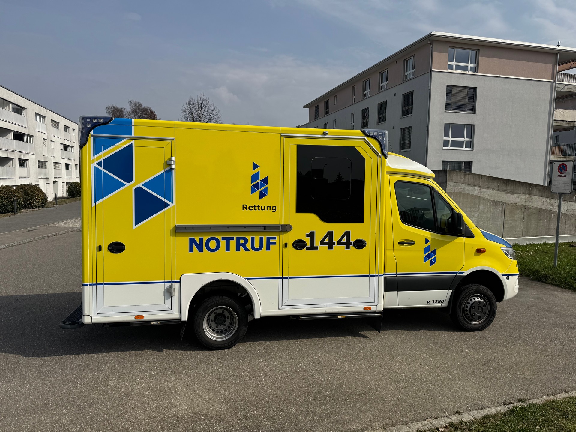MERCEDES-BENZ Sprinter 519 CDI Lang 7G-TRONIC 4x4 Reduziert-image-3