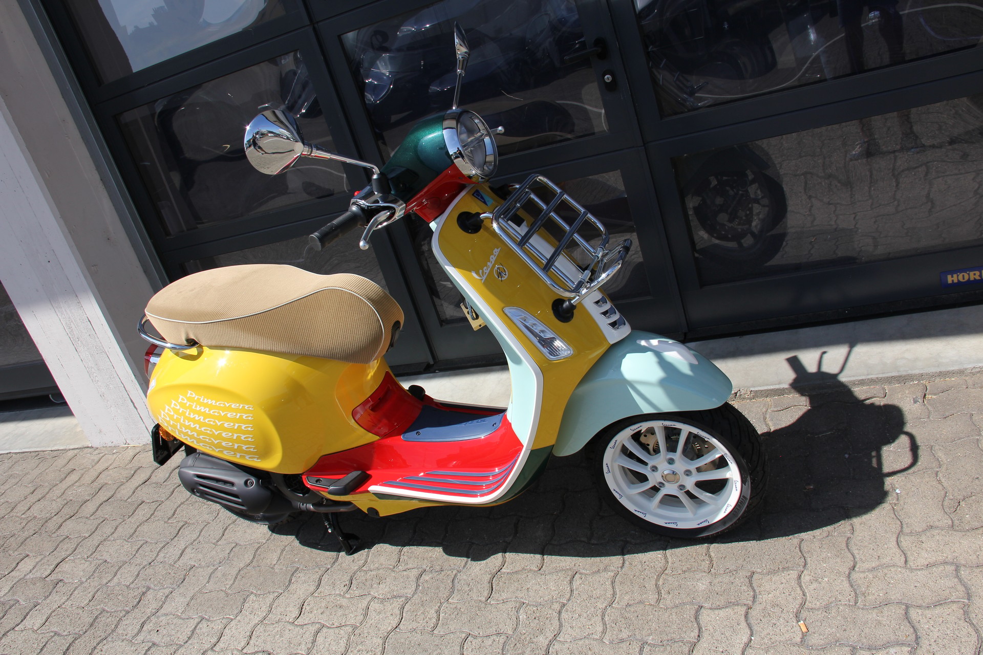 PIAGGIO Vespa 125 Primavera Wotherspoon-image-8
