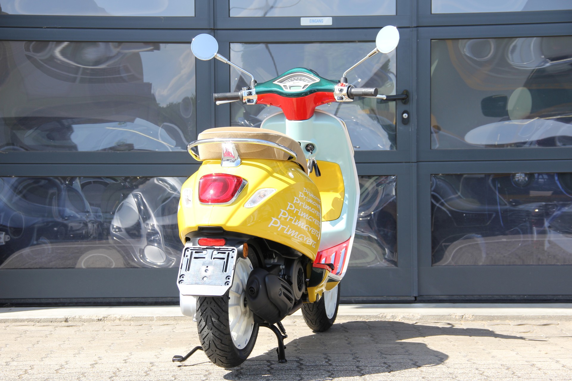 PIAGGIO Vespa 125 Primavera Wotherspoon-image-3