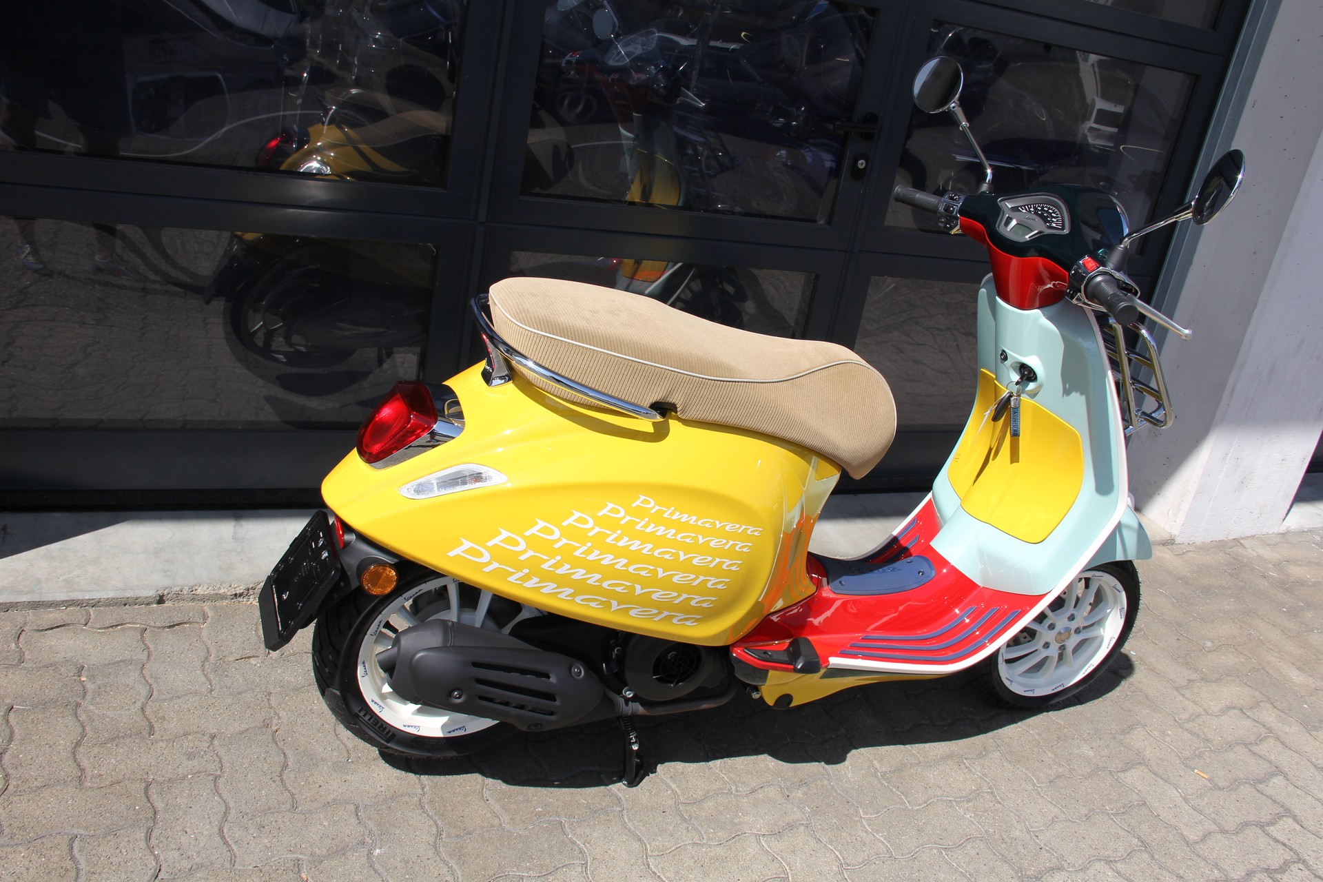 PIAGGIO Vespa 125 Primavera Wotherspoon-image-7