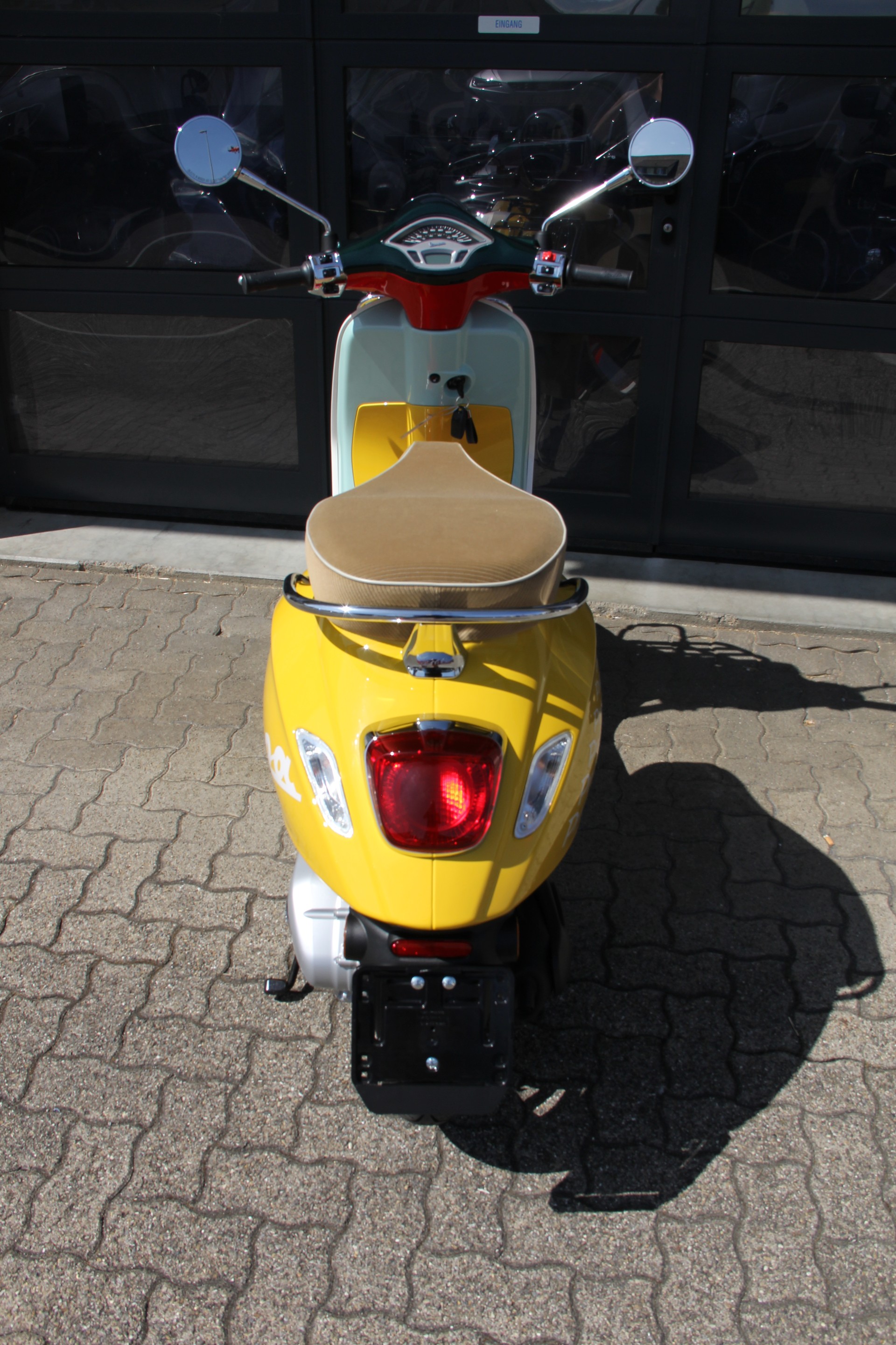 PIAGGIO Vespa 125 Primavera Wotherspoon-image-11