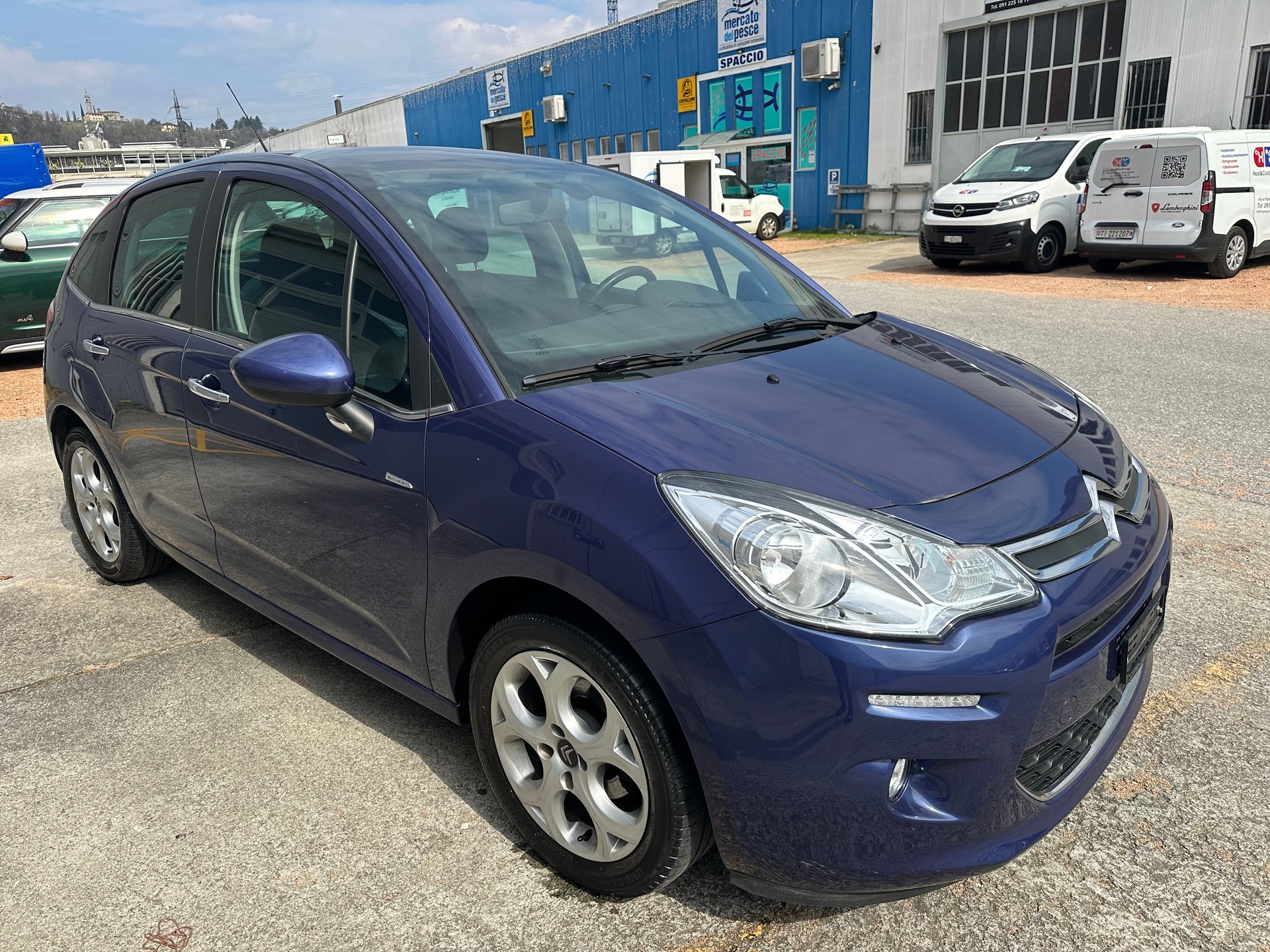 CITROEN C3 1.2i Exclusive-image-2