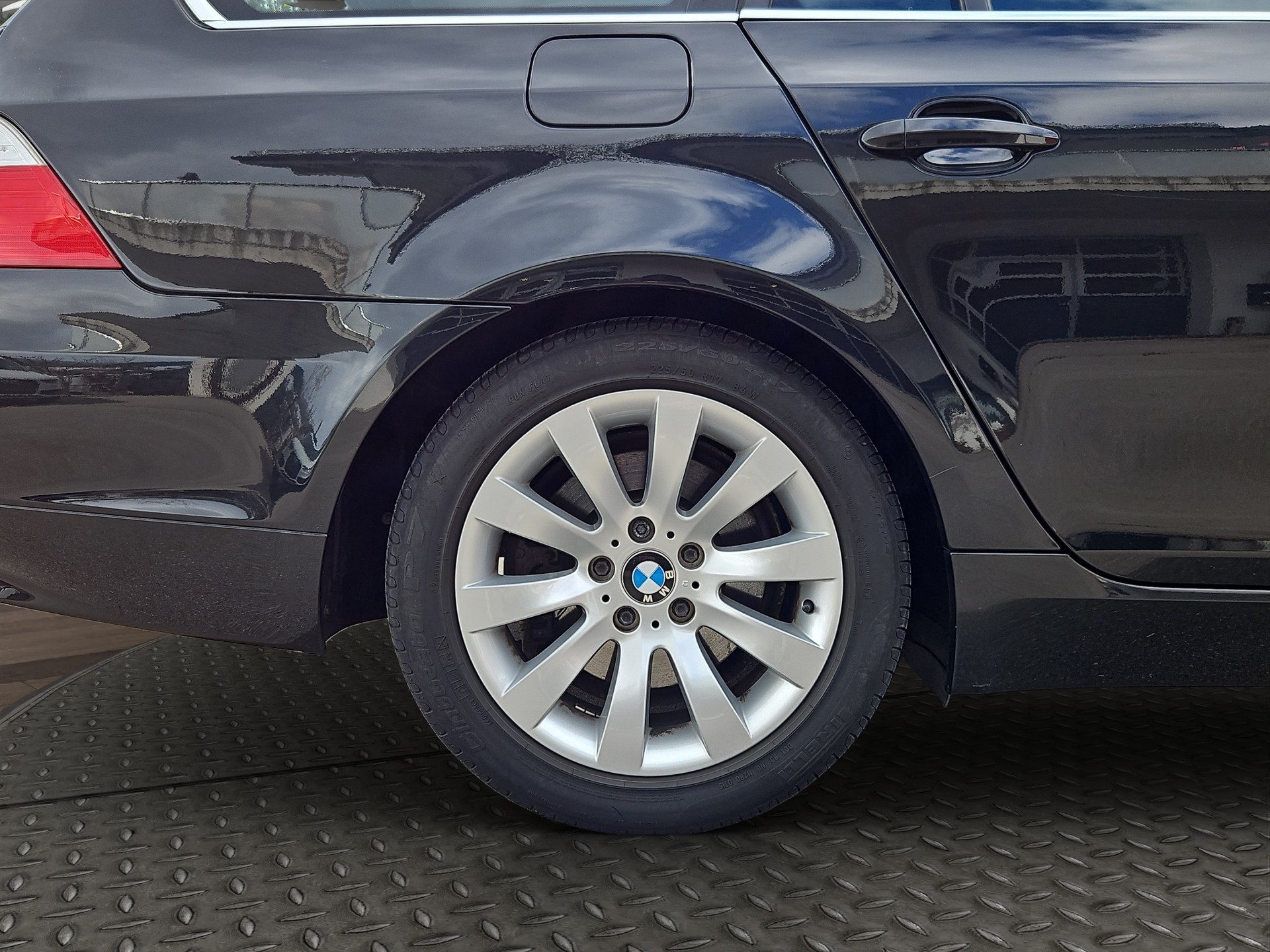 BMW 525d Touring Steptronic-image-9