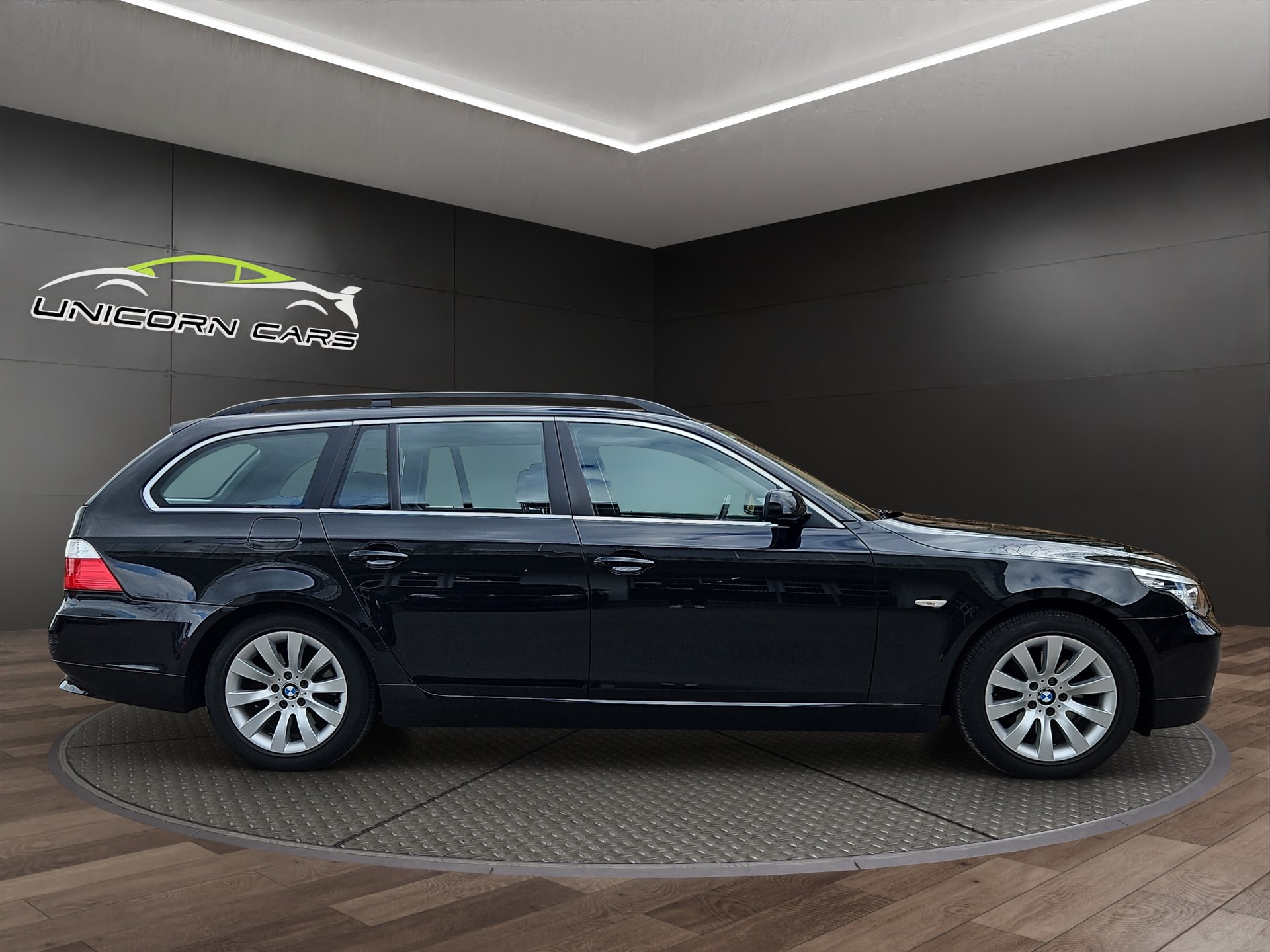 BMW 525d Touring Steptronic-image-4