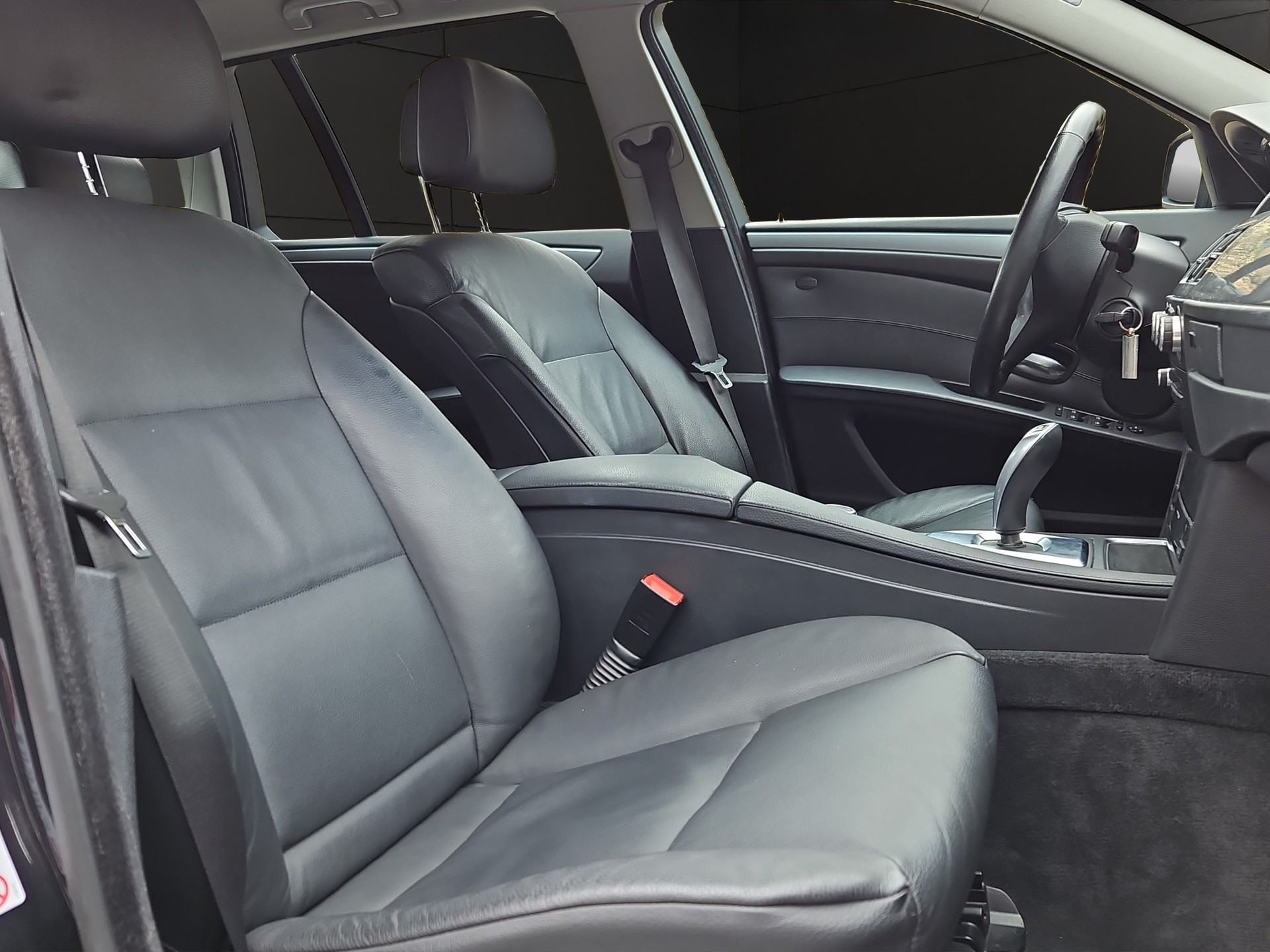 BMW 525d Touring Steptronic-image-23
