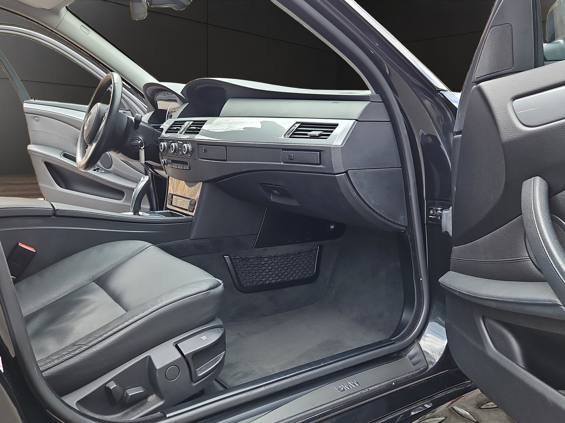 BMW 525d Touring Steptronic-image-30