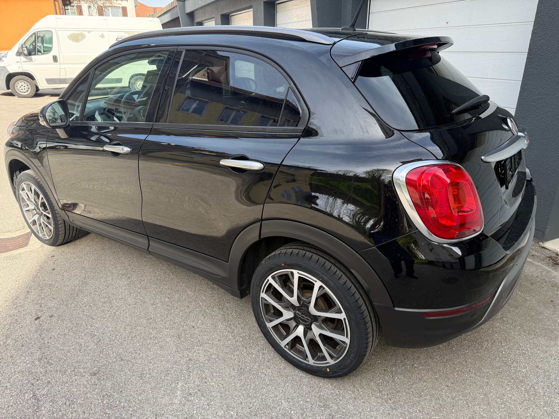 FIAT 500X 1.4T Cross Plus 4x4 Automatic-image-4
