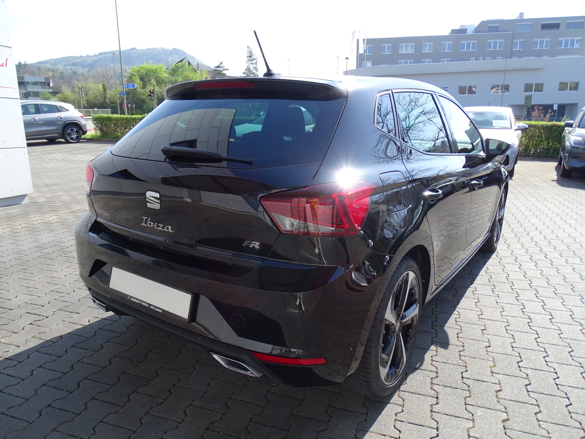 SEAT Ibiza 1.0 EcoTSI FR DSG-image-8