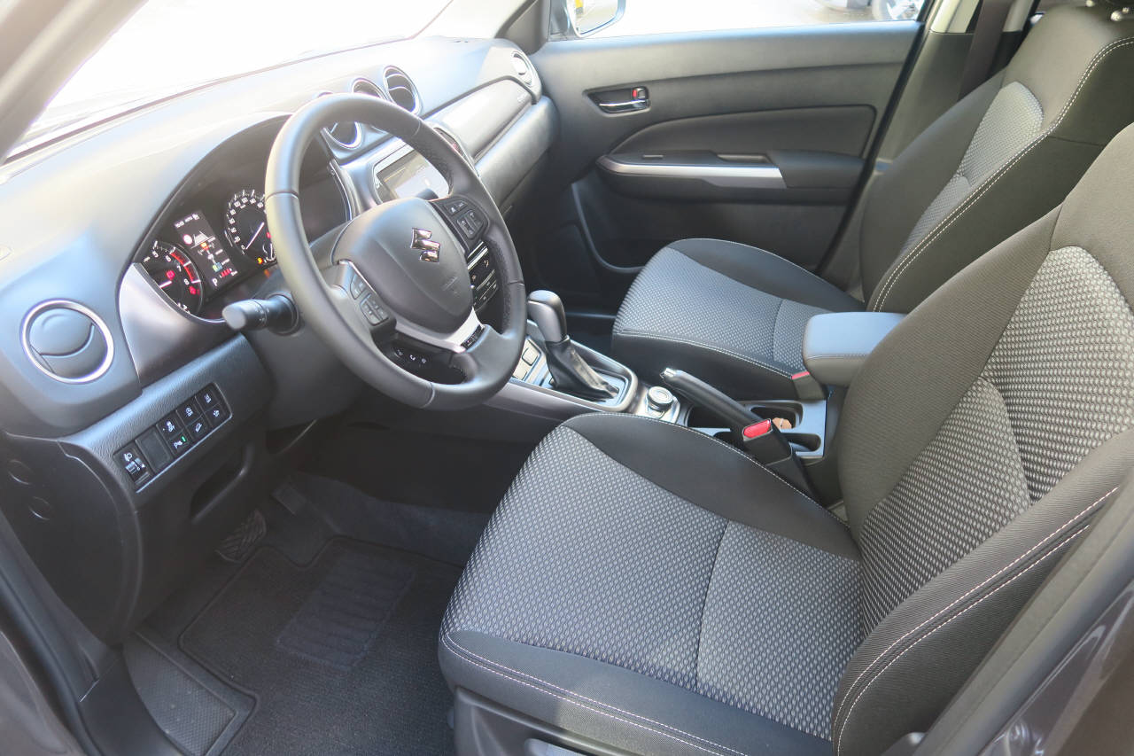 SUZUKI Vitara 1.4 T Sakura Hybrid 4x4-showroom-element-3