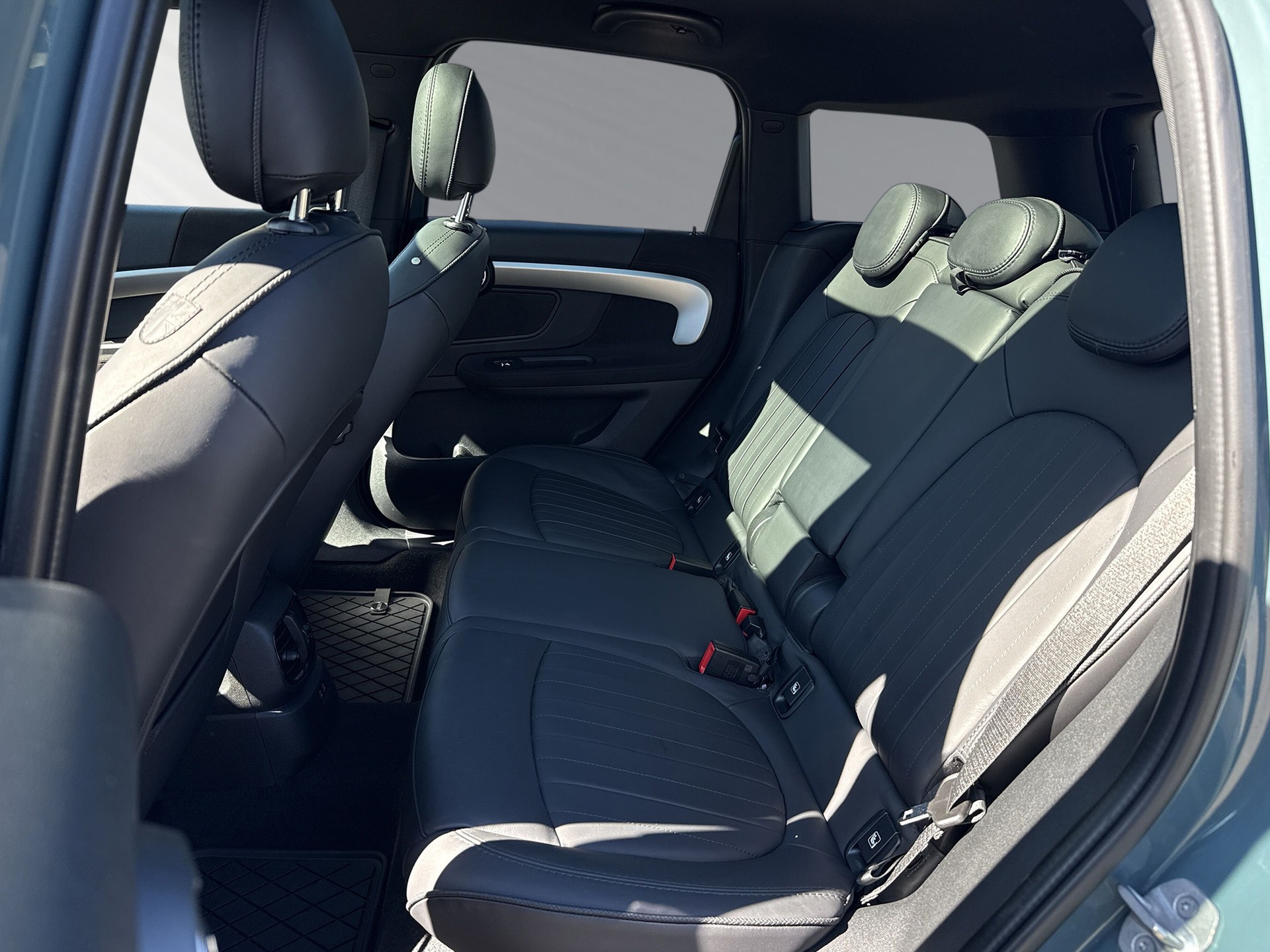 MINI Countryman Cooper SE ALL4 PHEV Steptronic-image-7