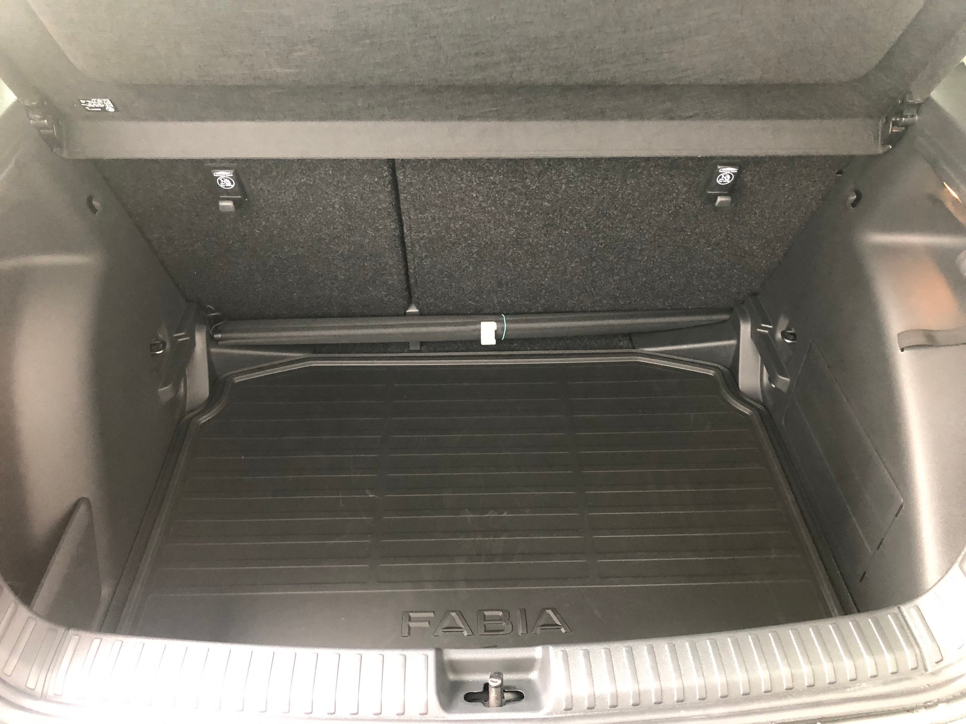 SKODA Fabia 1.0 TSI Selection DSG-image-4