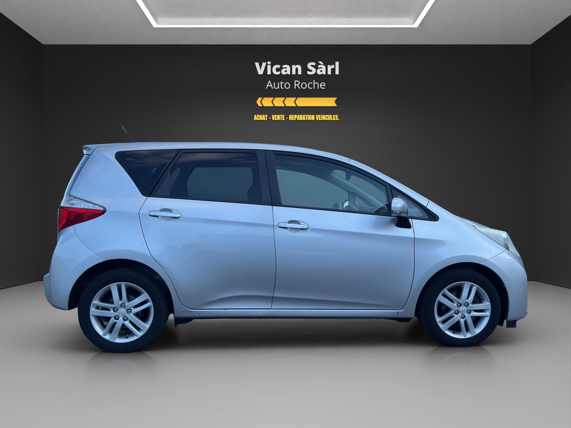 TOYOTA Verso-S 1.33 Linea Luna Multidrive S-image-4