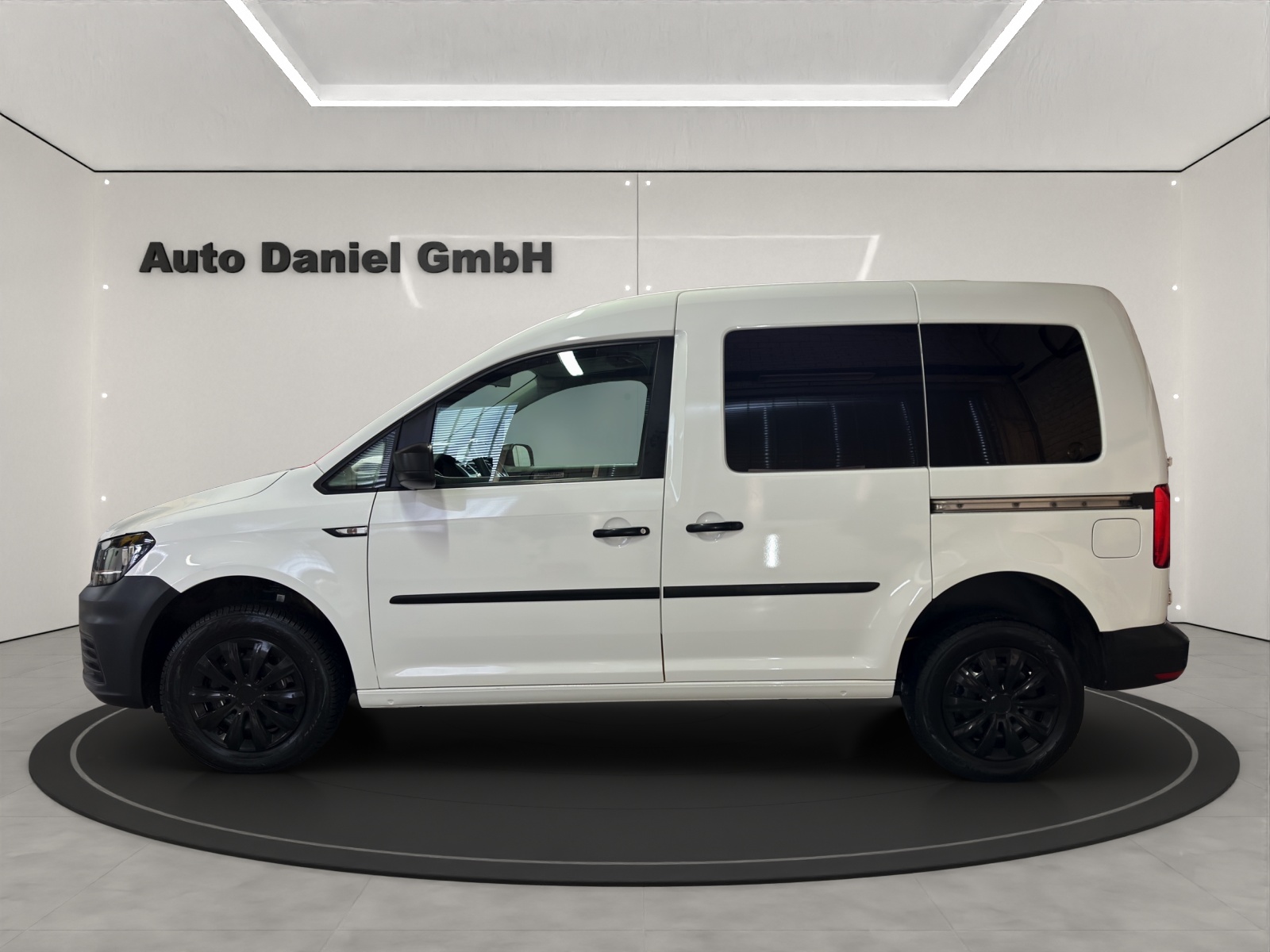 VW Caddy 1.0TSI BlueMotion Technology-image-7
