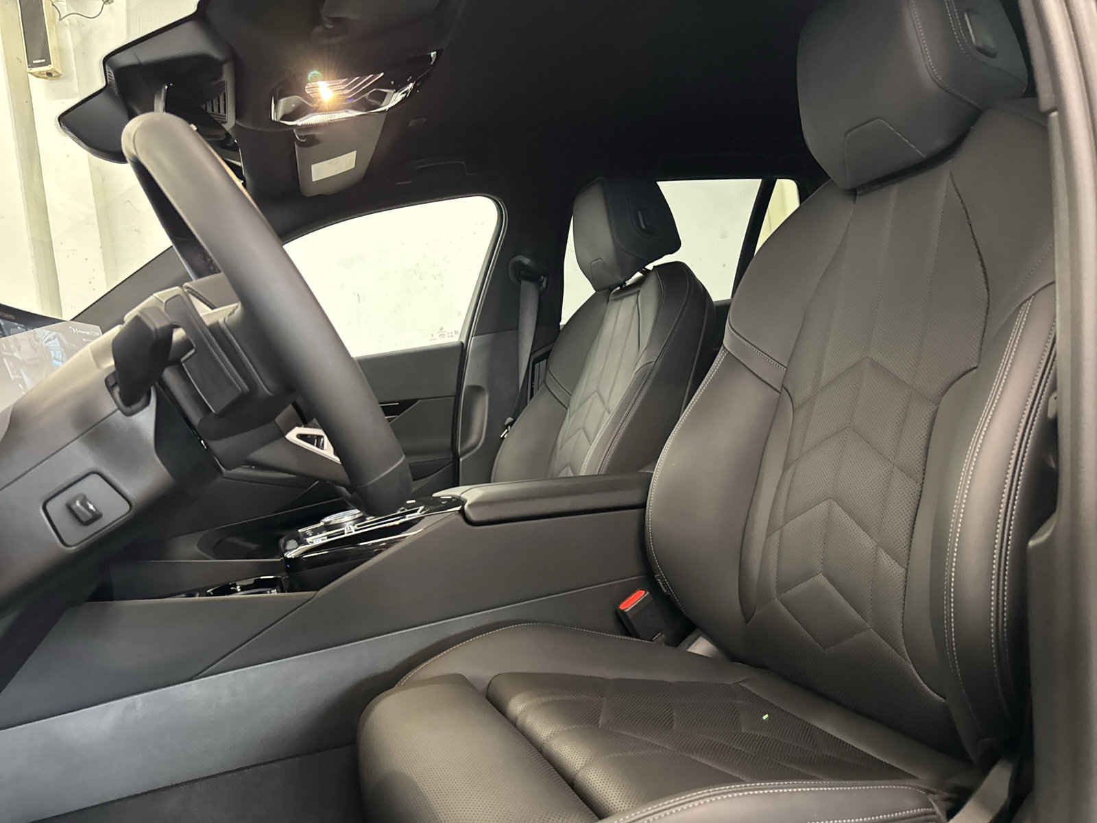 BMW 520d xDrive 48V Touring M Sport Steptronic-image-9