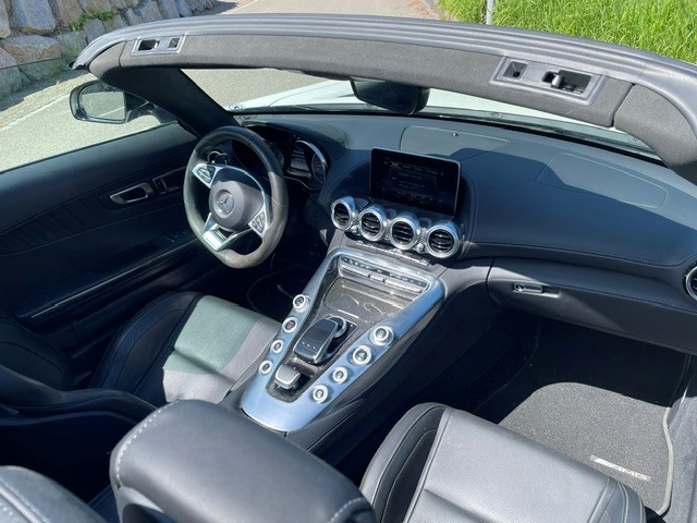 MERCEDES-BENZ AMG GT C Roadster Speedshift DCT-image-5