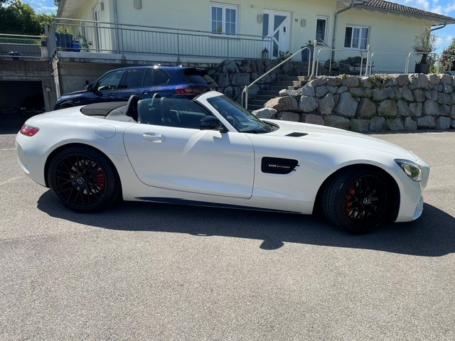 MERCEDES-BENZ AMG GT C Roadster Speedshift DCT-image-4