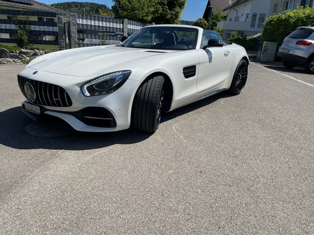 MERCEDES-BENZ AMG GT C Roadster Speedshift DCT-image-1