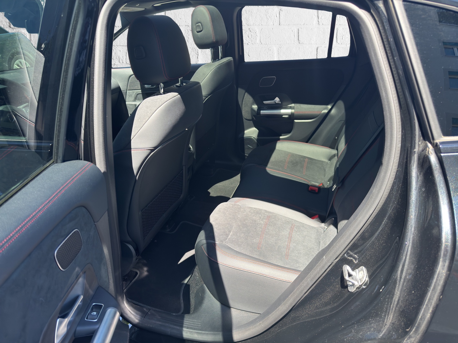 MERCEDES-BENZ EQA 350 AMG Line 4Matic-image-28