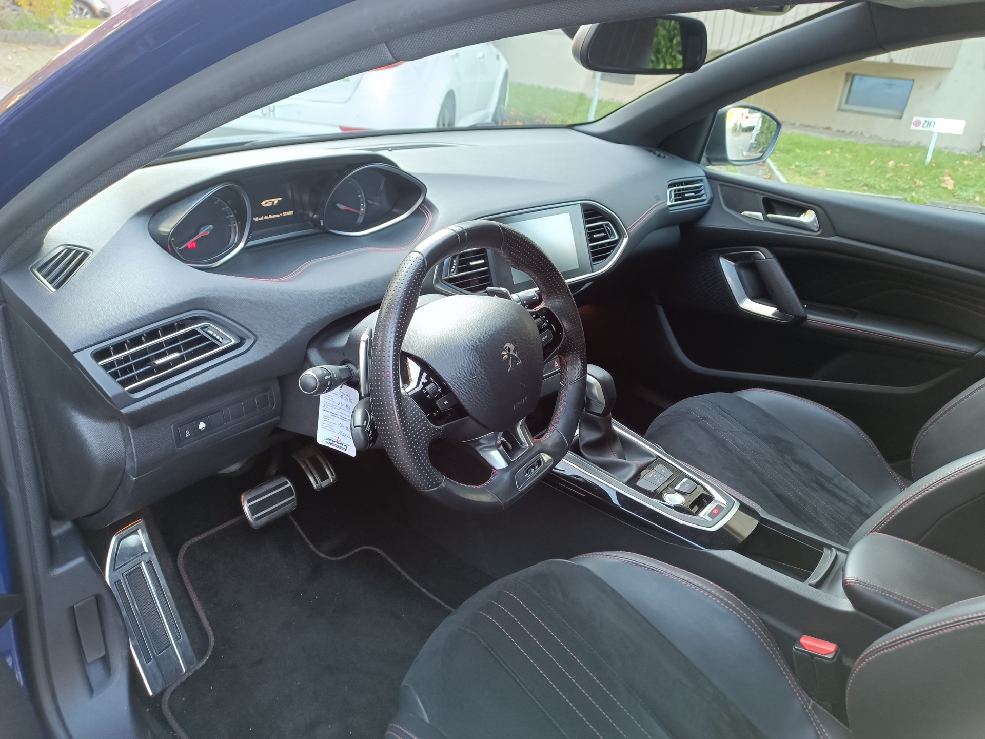 PEUGEOT 308 SW 2.0 BlueHDI GT Automatic-image-5