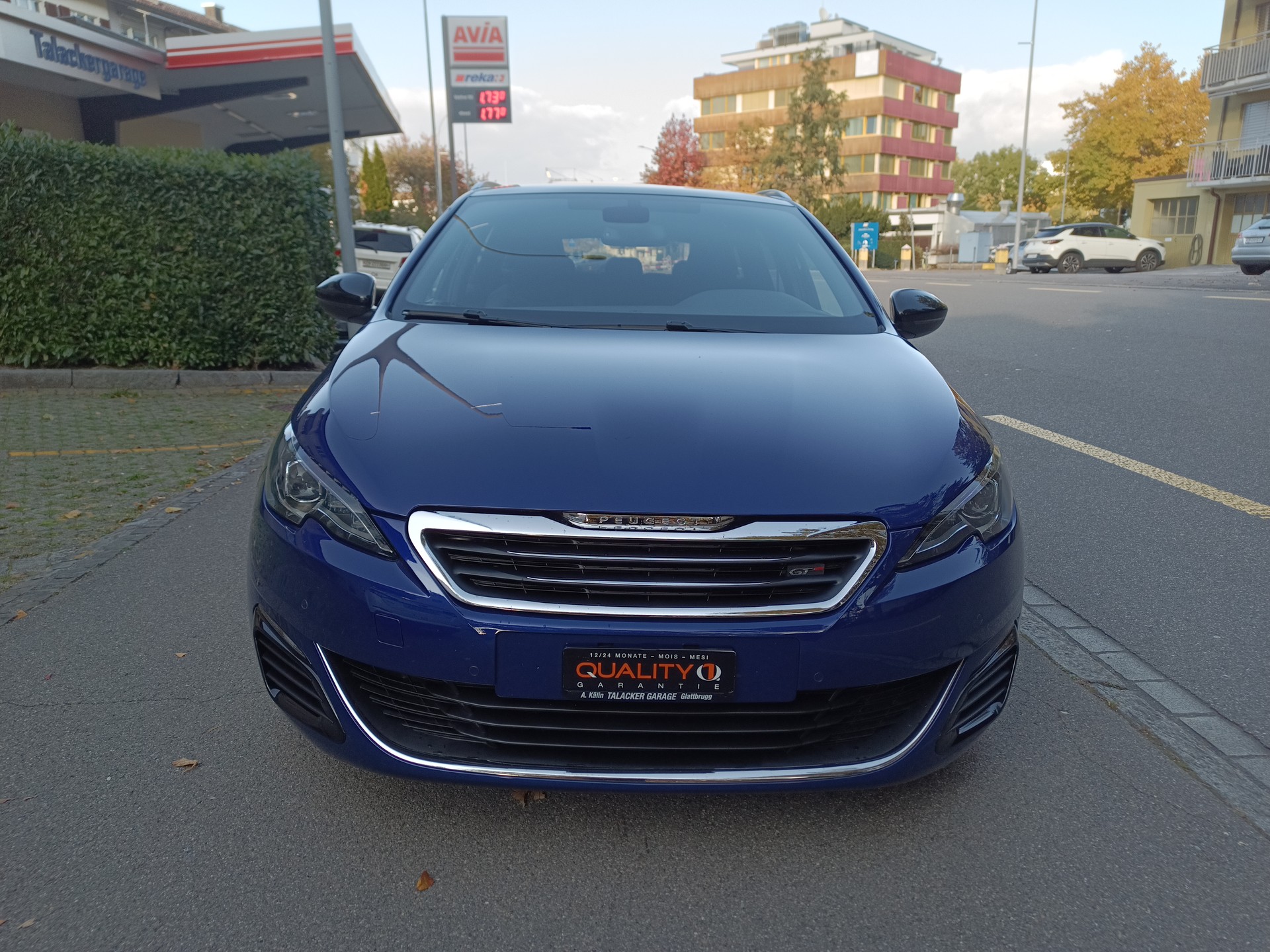 PEUGEOT 308 SW 2.0 BlueHDI GT Automatic-image-2
