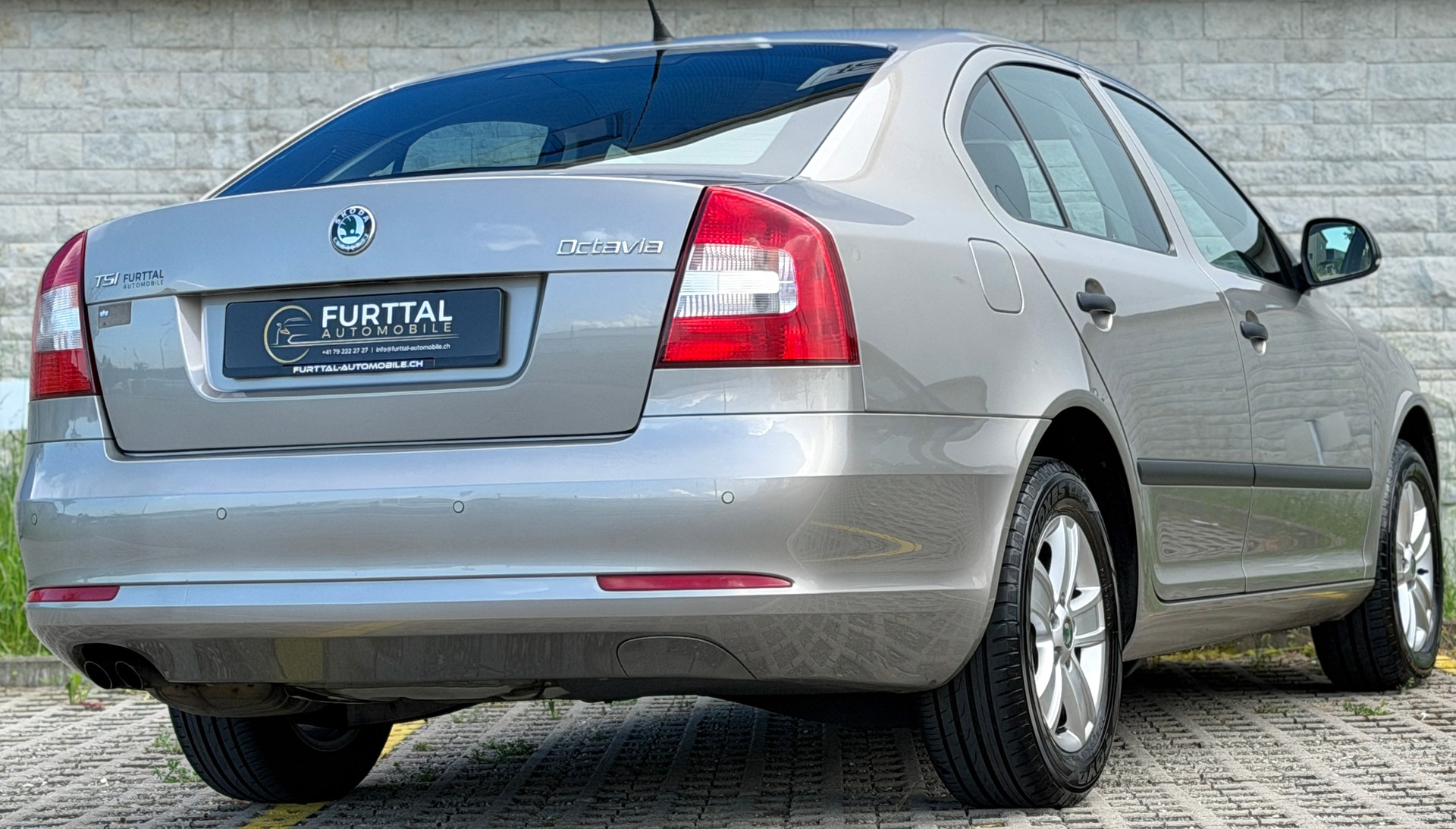 SKODA Octavia 1.4 TSI Classic DSG-image-9