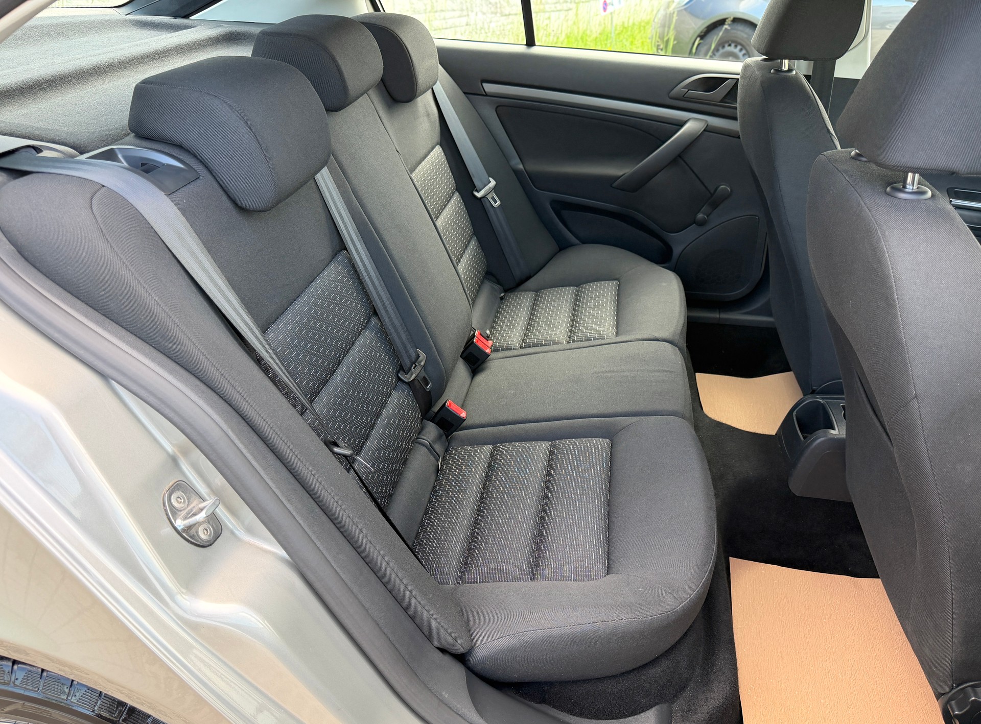 SKODA Octavia 1.4 TSI Classic DSG-image-21