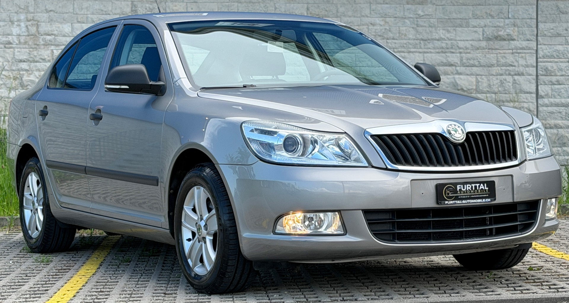 SKODA Octavia 1.4 TSI Classic DSG-showroom-element-1
