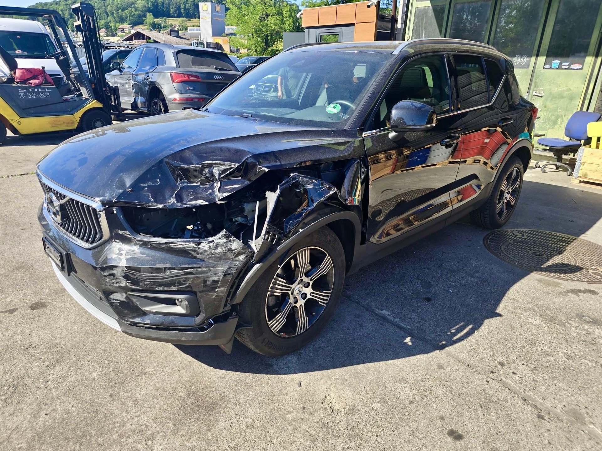 VOLVO XC40 D4 AWD Momentum Geartronic