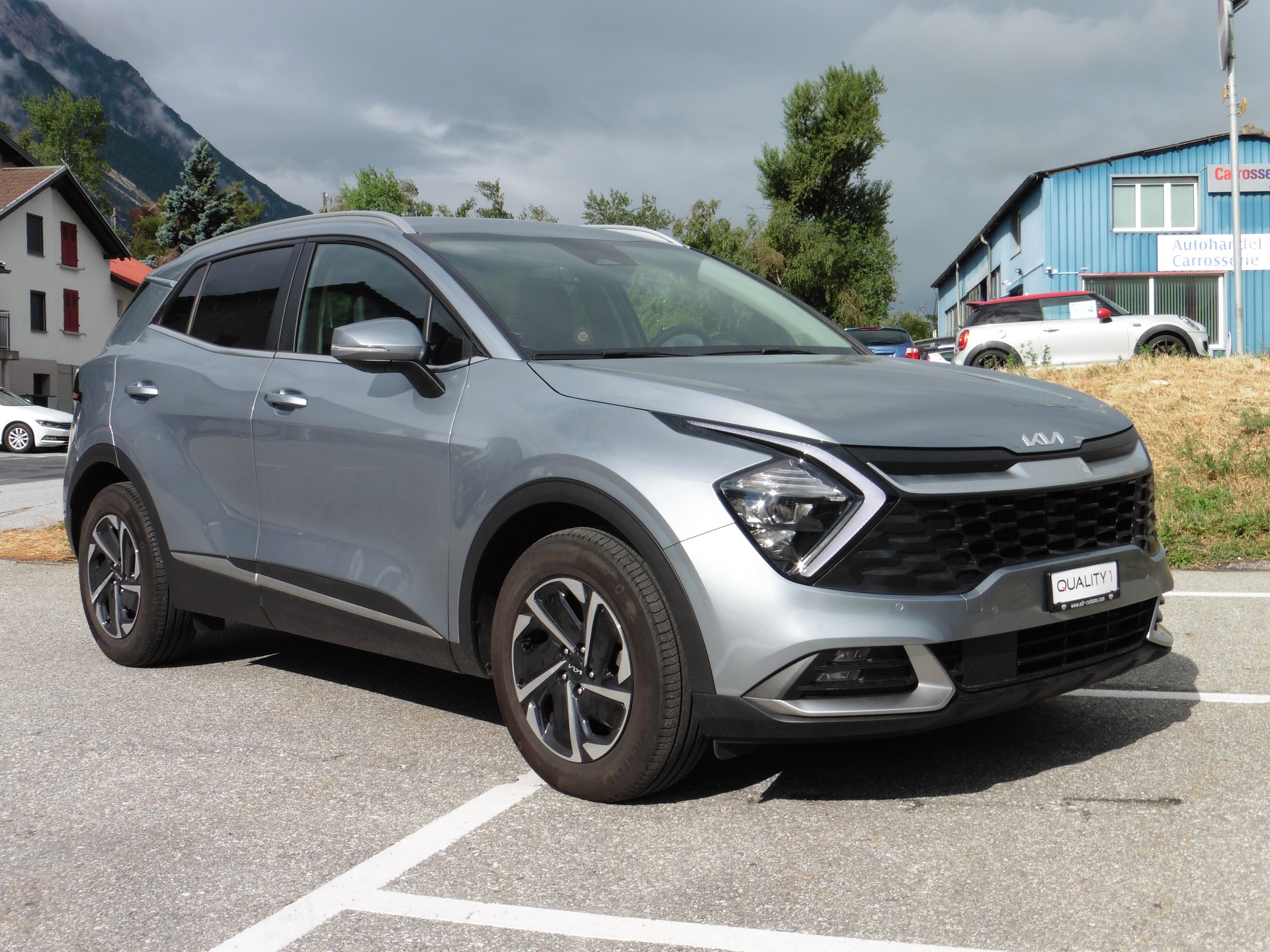 KIA Sportage 1.6T-GDi HEV Style 4x4 A-showroom-element-1