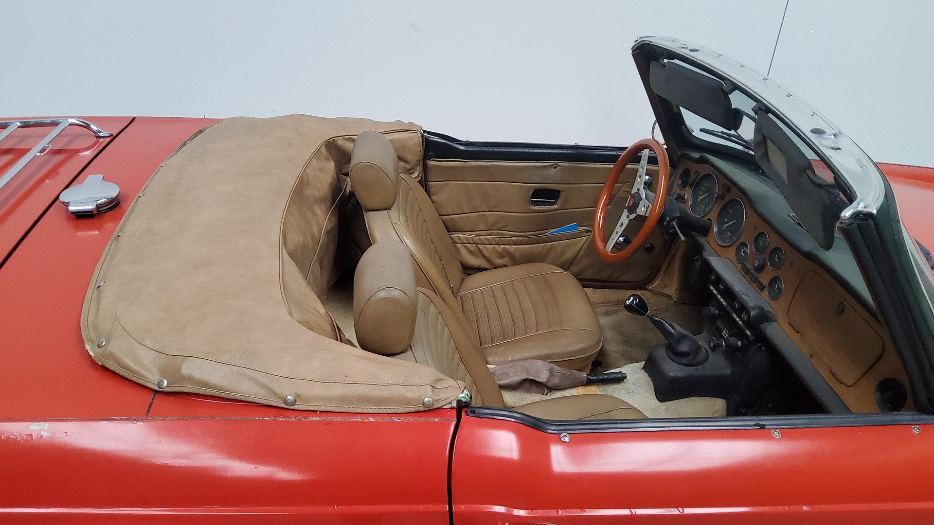 TRIUMPH TR6-image-10