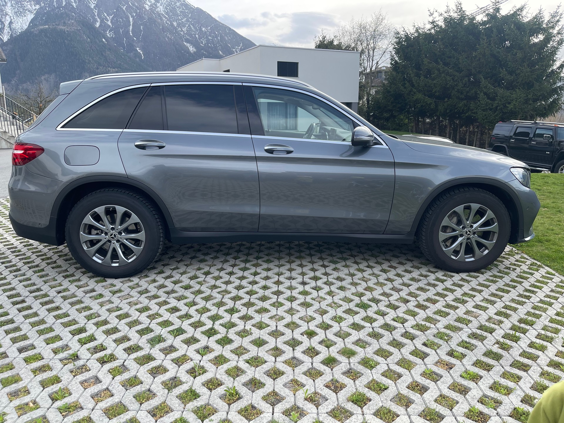 MERCEDES-BENZ GLC 250 d AMG Line 4m 9G-Tronic-image-3