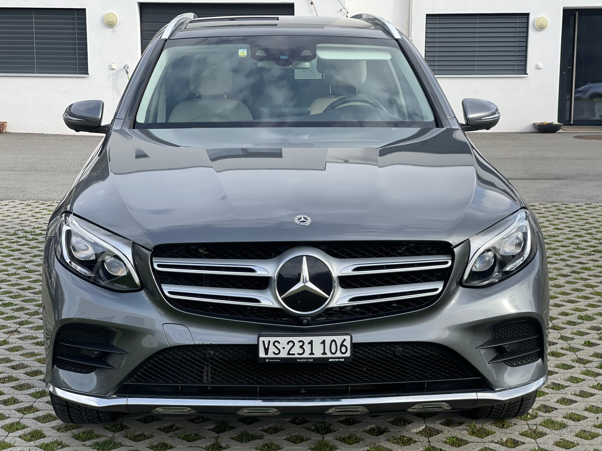 MERCEDES-BENZ GLC 250 d AMG Line 4m 9G-Tronic