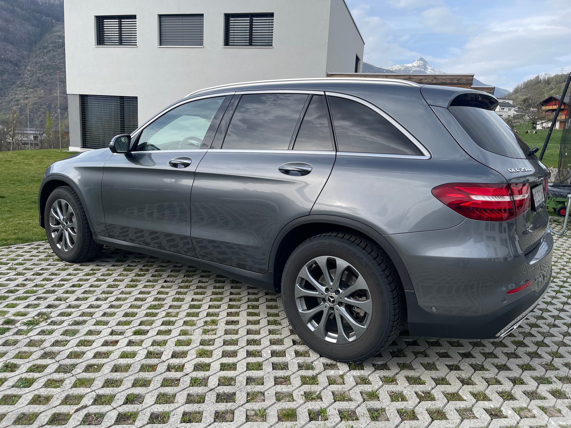 MERCEDES-BENZ GLC 250 d AMG Line 4m 9G-Tronic-image-6