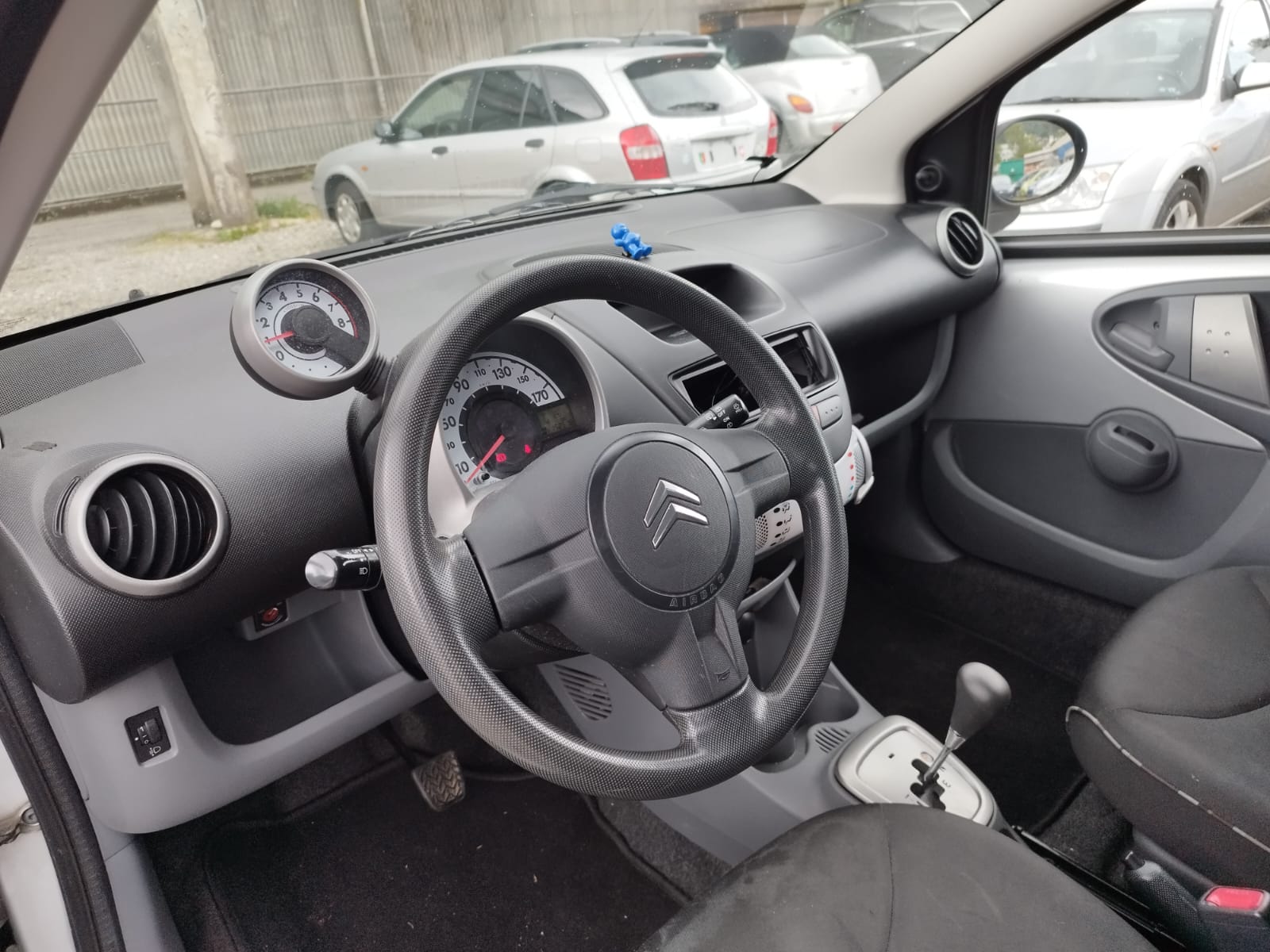CITROEN C1 1.0i Attraction-image-9