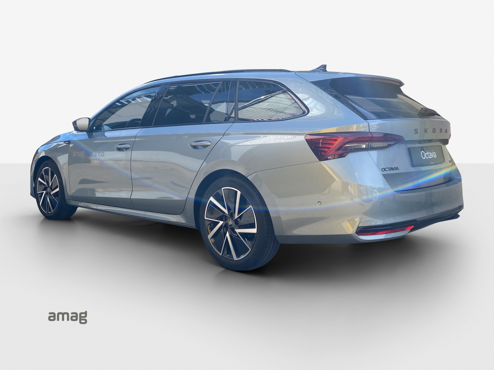 SKODA Octavia Combi 1.5 TSI mHEV DSG Sport Line-showroom-element-2