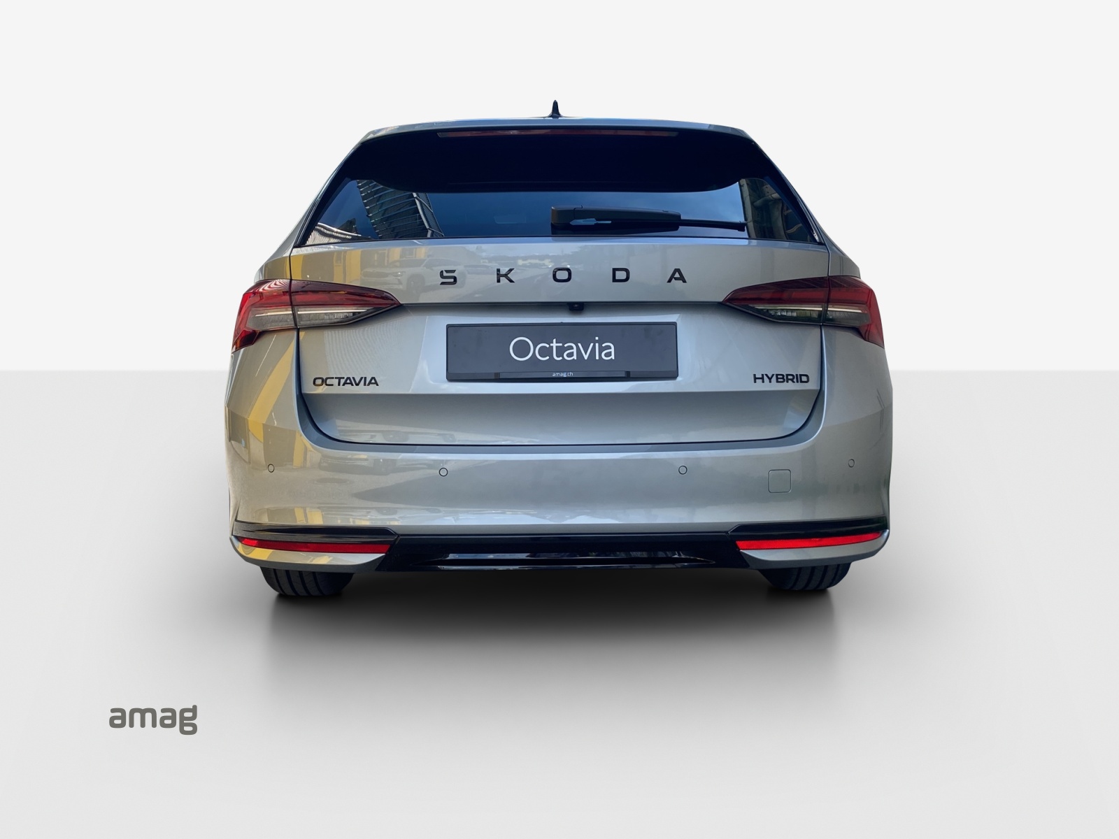 SKODA Octavia Combi 1.5 TSI mHEV DSG Sport Line-showroom-element-3