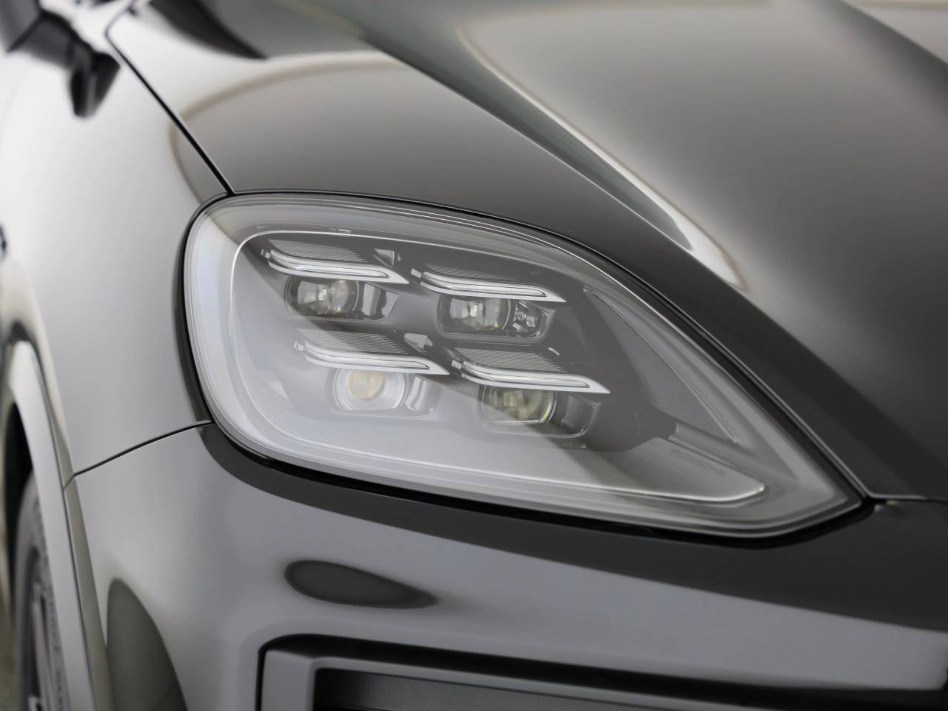 PORSCHE Cayenne S E-Hybrid Coupé-image-8