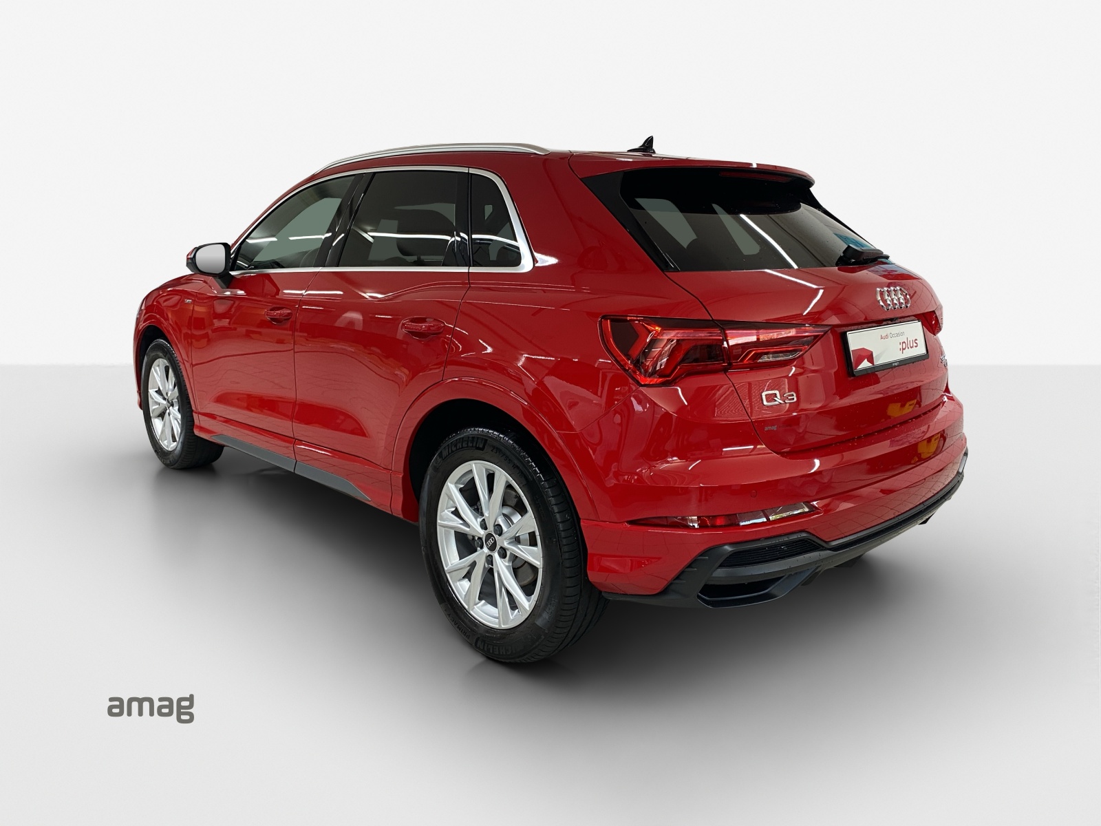 AUDI Q3 35 TDI S line Attraction quattro S-tronic-showroom-element-2