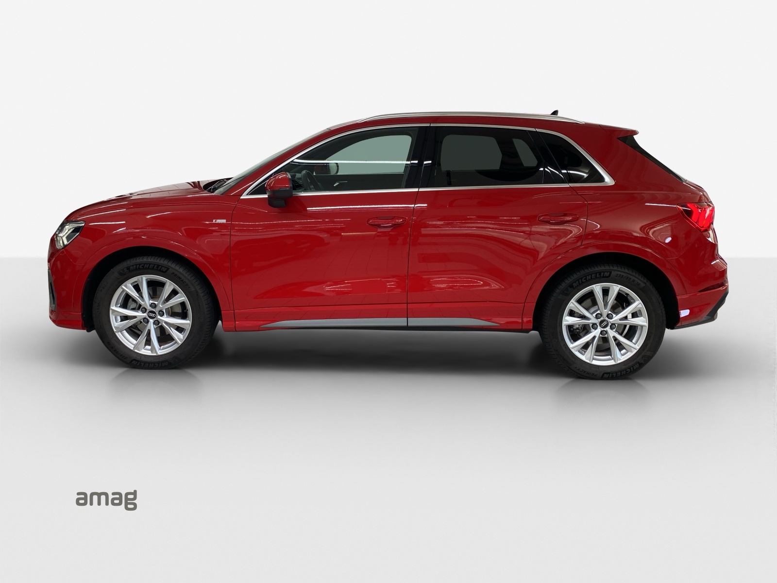 AUDI Q3 35 TDI S line Attraction quattro S-tronic-showroom-element-1