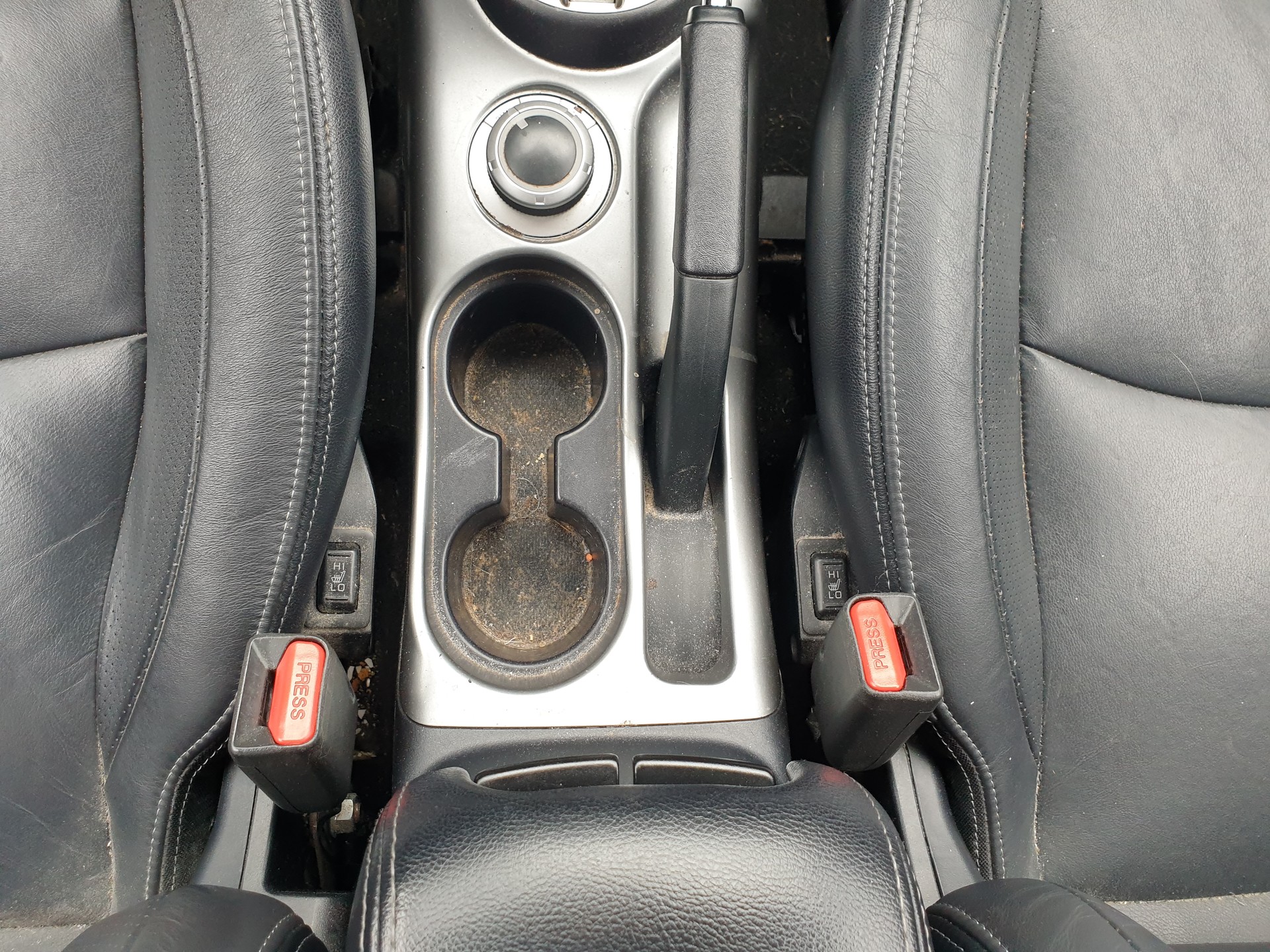 PEUGEOT 4007 2.2 HDi Platinum Edition DCS6-image-8