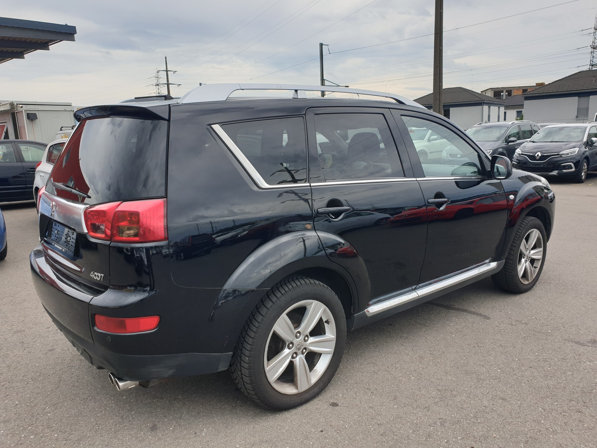 PEUGEOT 4007 2.2 HDi Platinum Edition DCS6-image-4