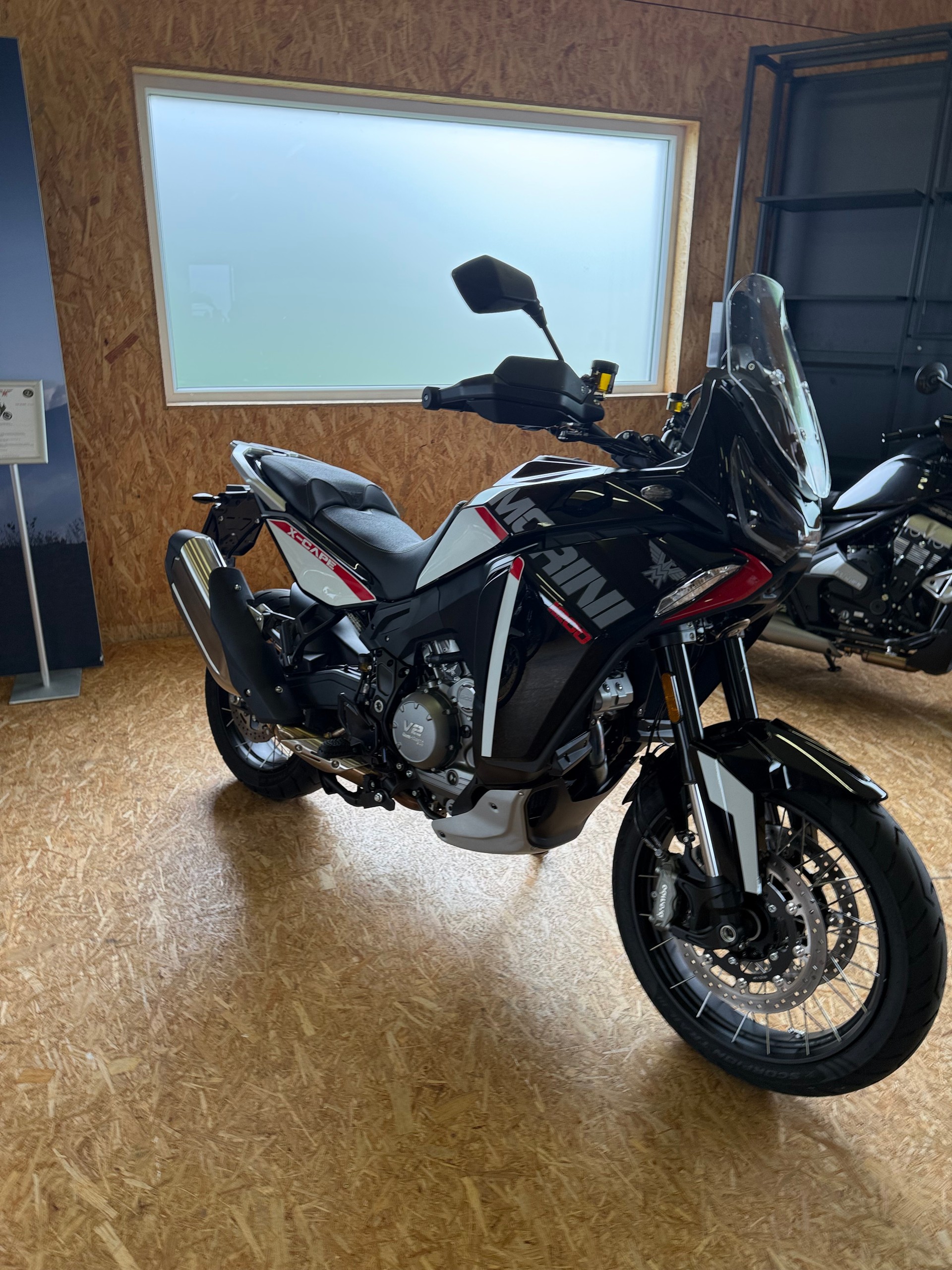 MOTO MORINI X-CAPE 1200-image-6