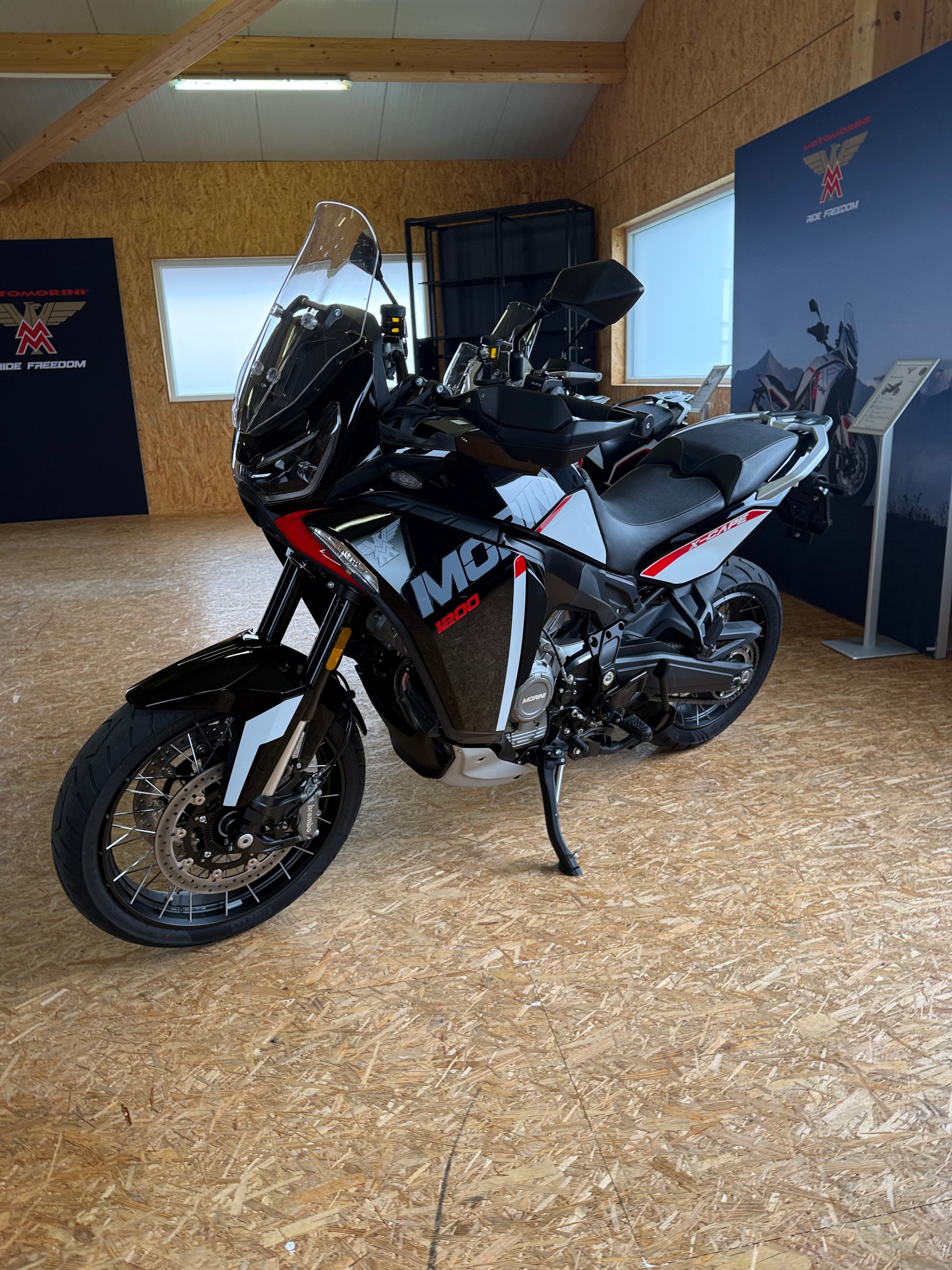 MOTO MORINI X-CAPE 1200-image-1