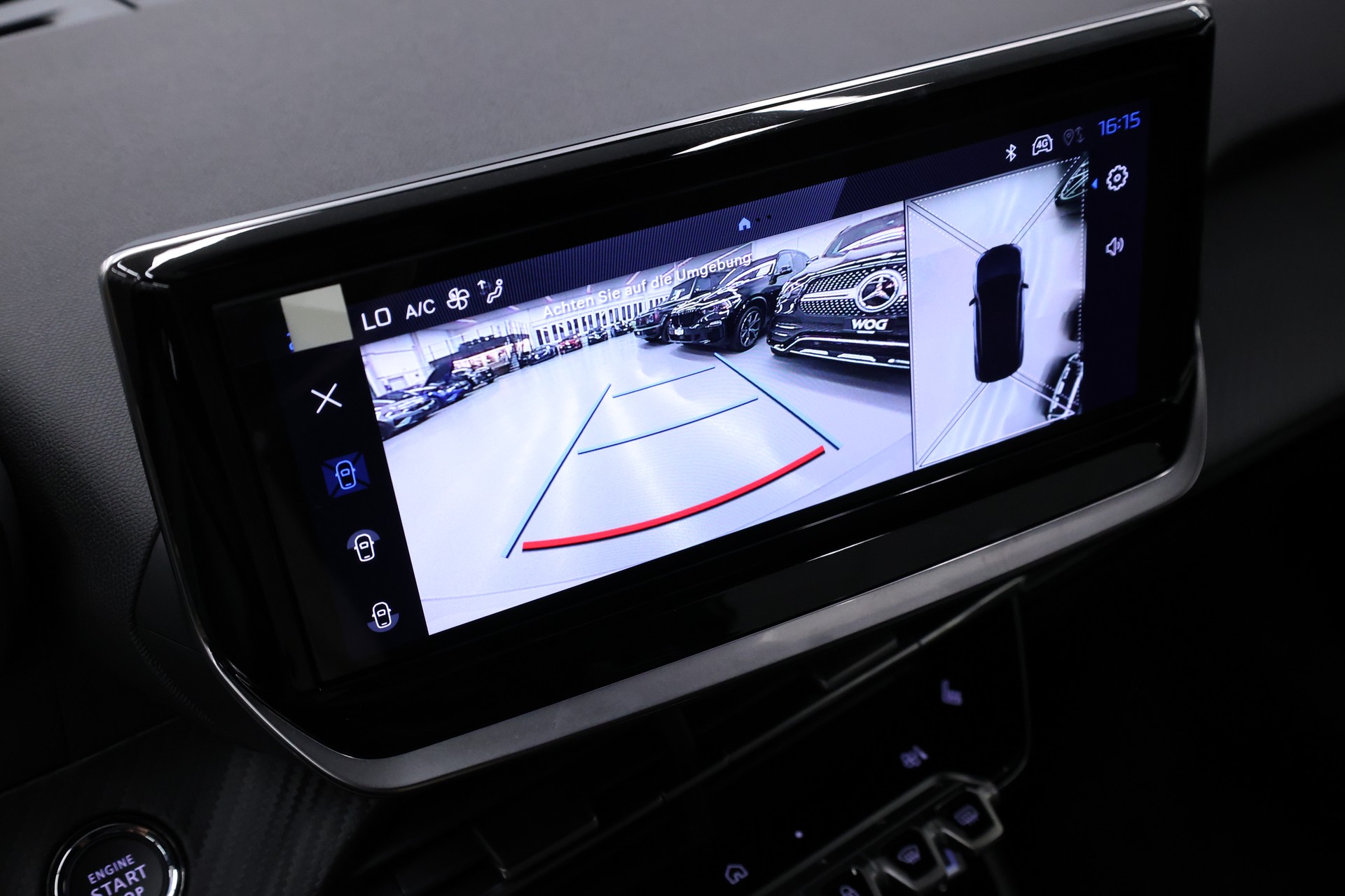 PEUGEOT 2008 1.2 Hybrid 145 Allure Premium-image-19