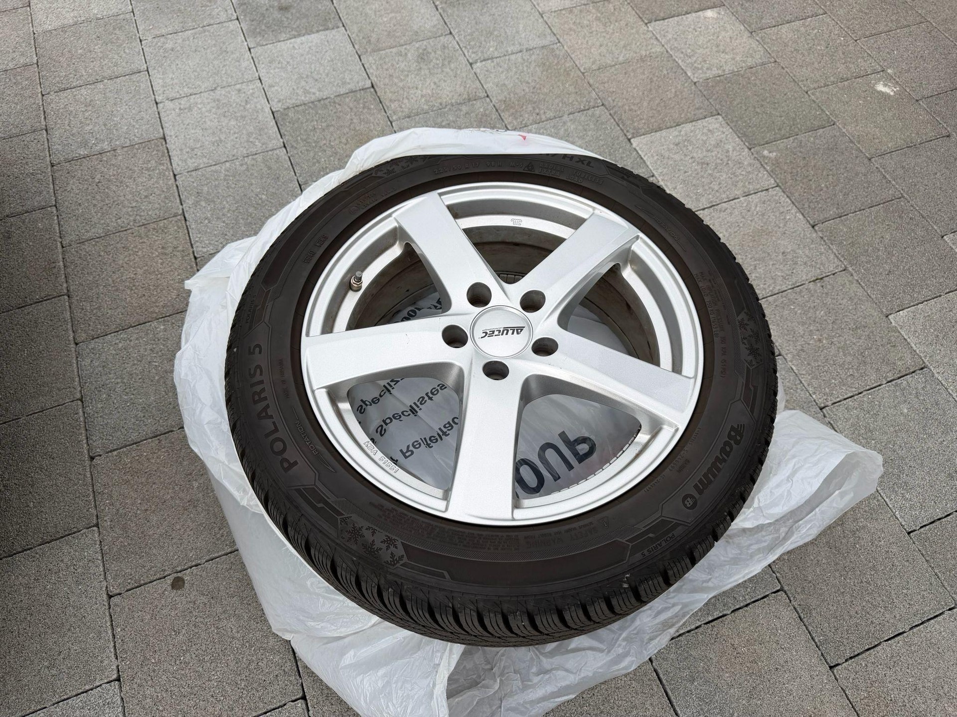 MERCEDES-BENZ C 200 Swiss Star AMG Line 4m Kombi-image-25
