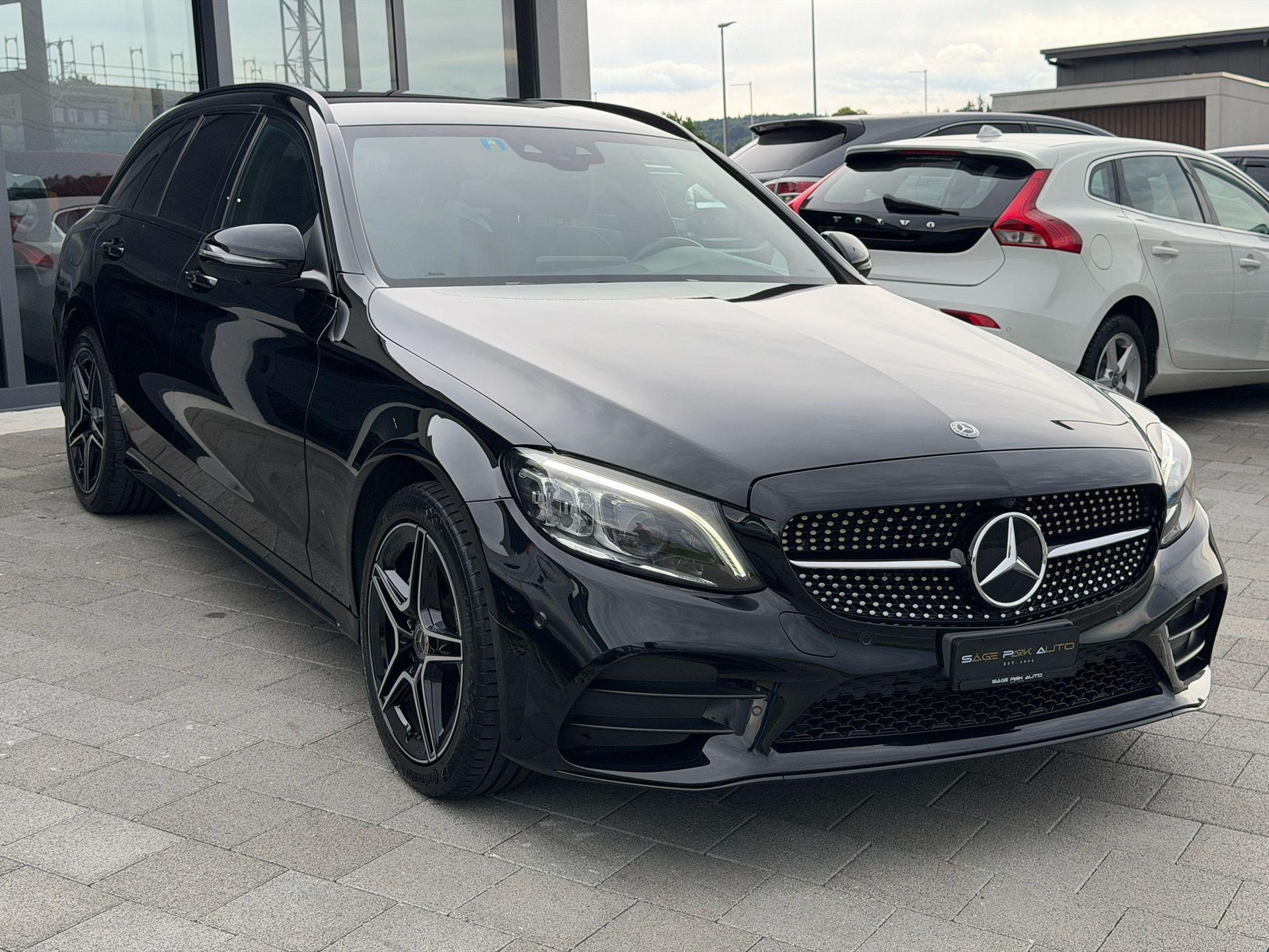 MERCEDES-BENZ C 200 Swiss Star AMG Line 4m Kombi-showroom-element-1