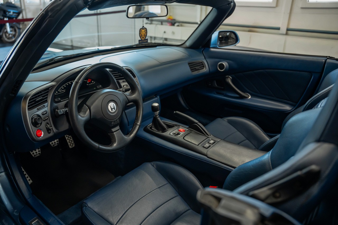 HONDA S2000-image-15