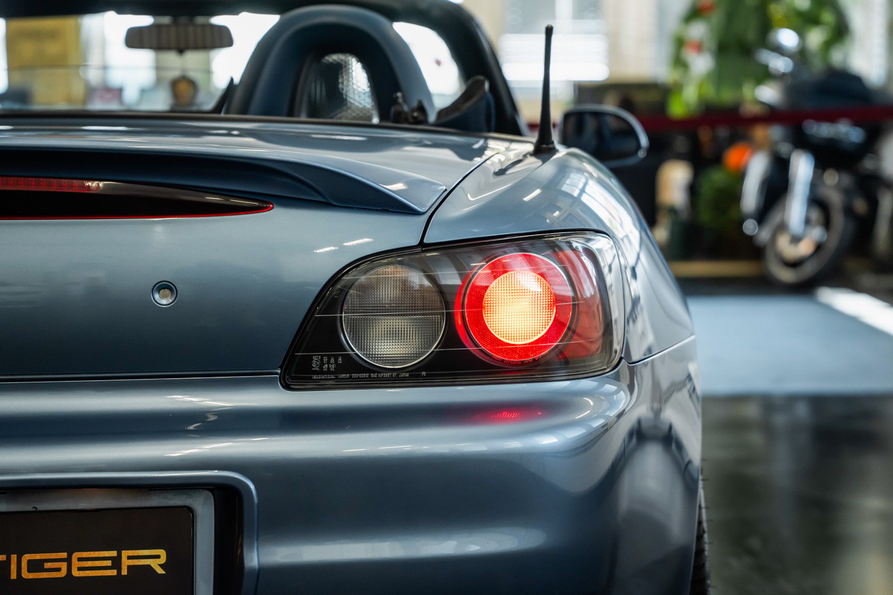 HONDA S2000-image-12